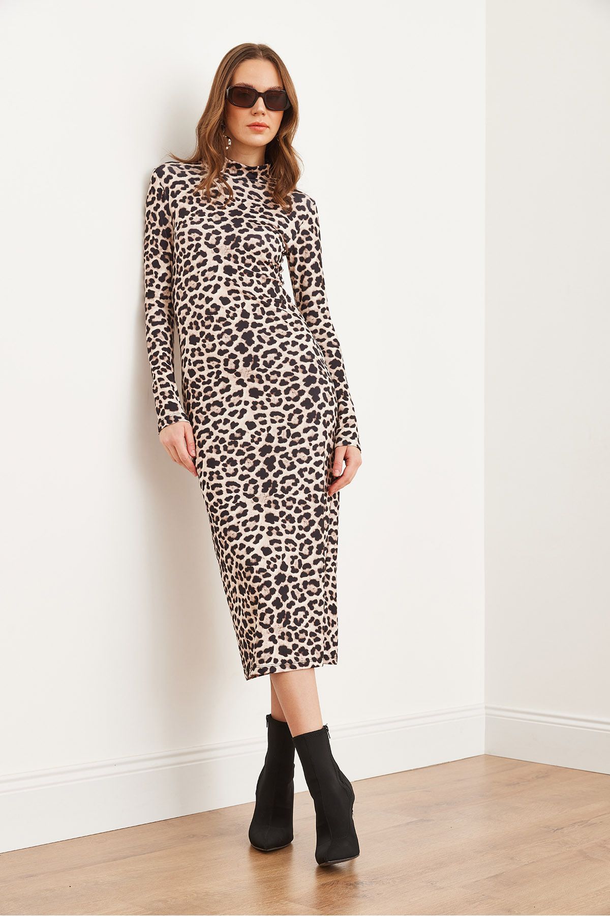 Kadın Taş Leopar Leopar Likralı İnce Dalgıç Elbise ELB-19002292
