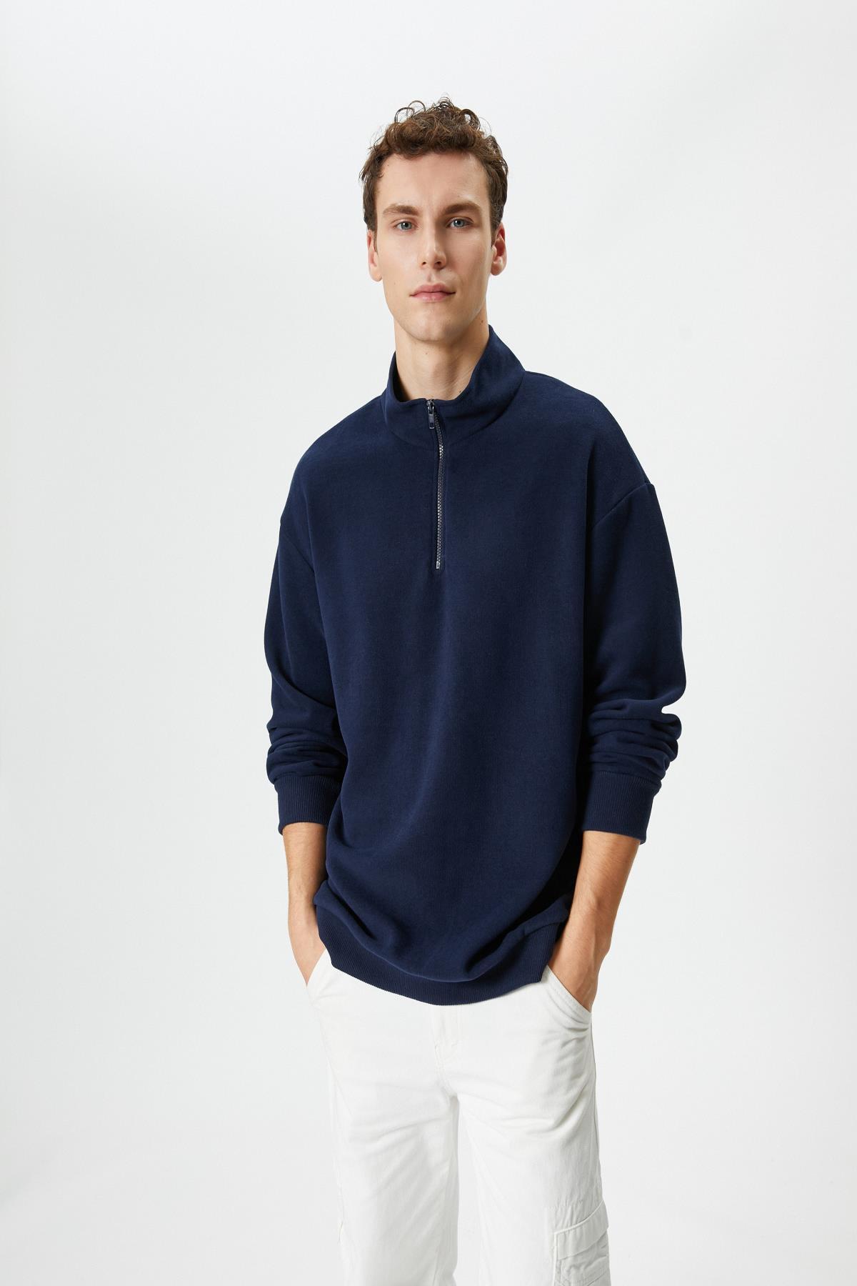 سویشرت نیم زیپ یقه بلند آستین بلند