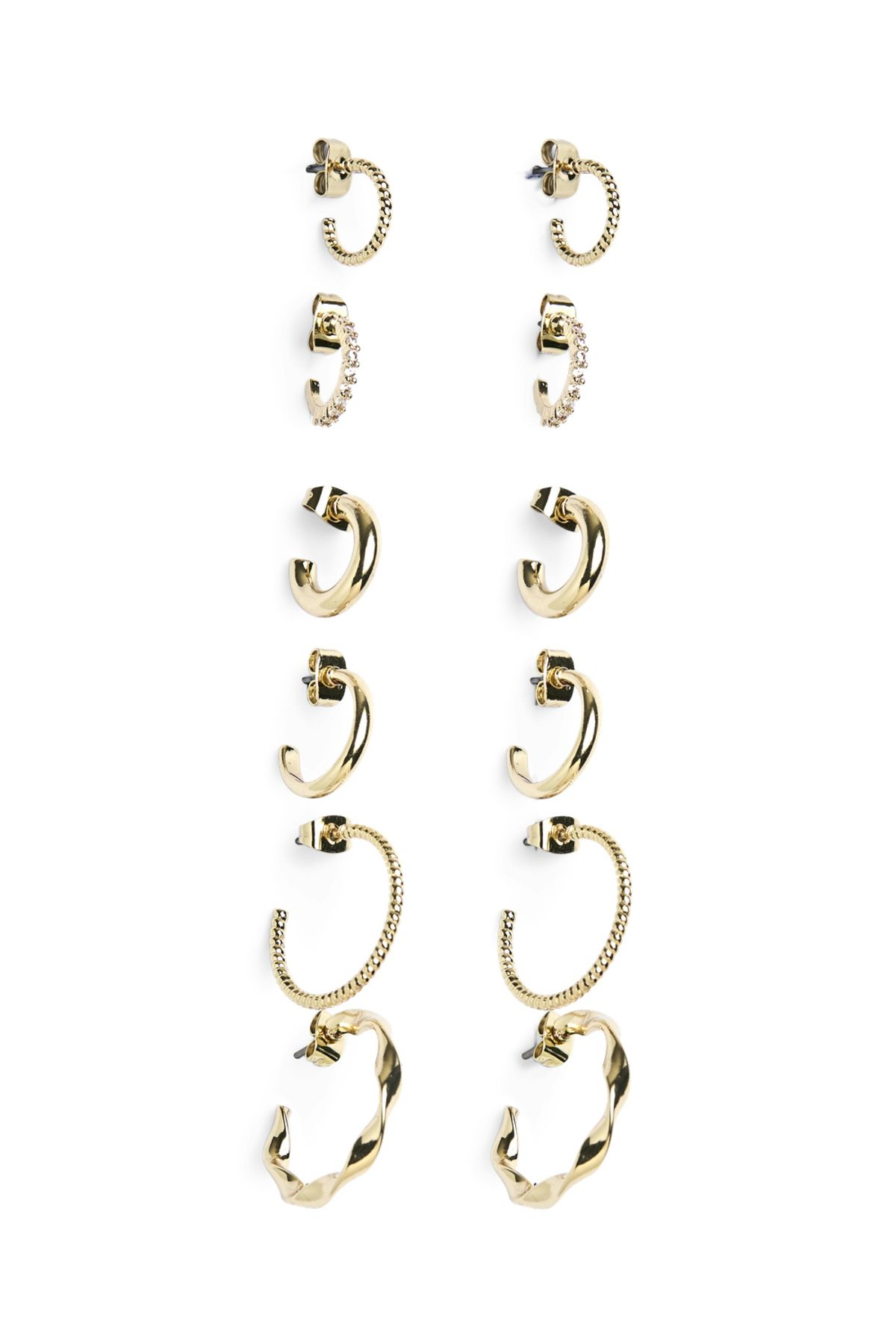PIECES-LADIES HOOP OHRRINGS 6ER-PACK 
 
 GRÖSSE: 
 1: Ø 11 mm, B 1 mm 
 2: Ø 10 mm, B 1 mm 
 3: Ø 20 mm, B 2 mm 
 4: Ø 1 2