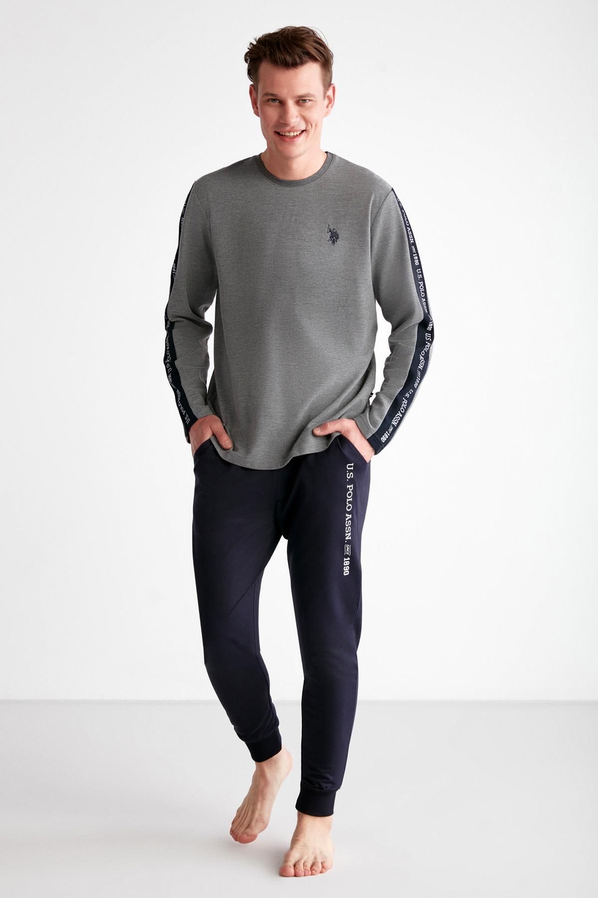 U.S. Polo Assn. Erkek Uzunkol Yazı Baskılı Manşet Paçalı Erkek Pijama Takım