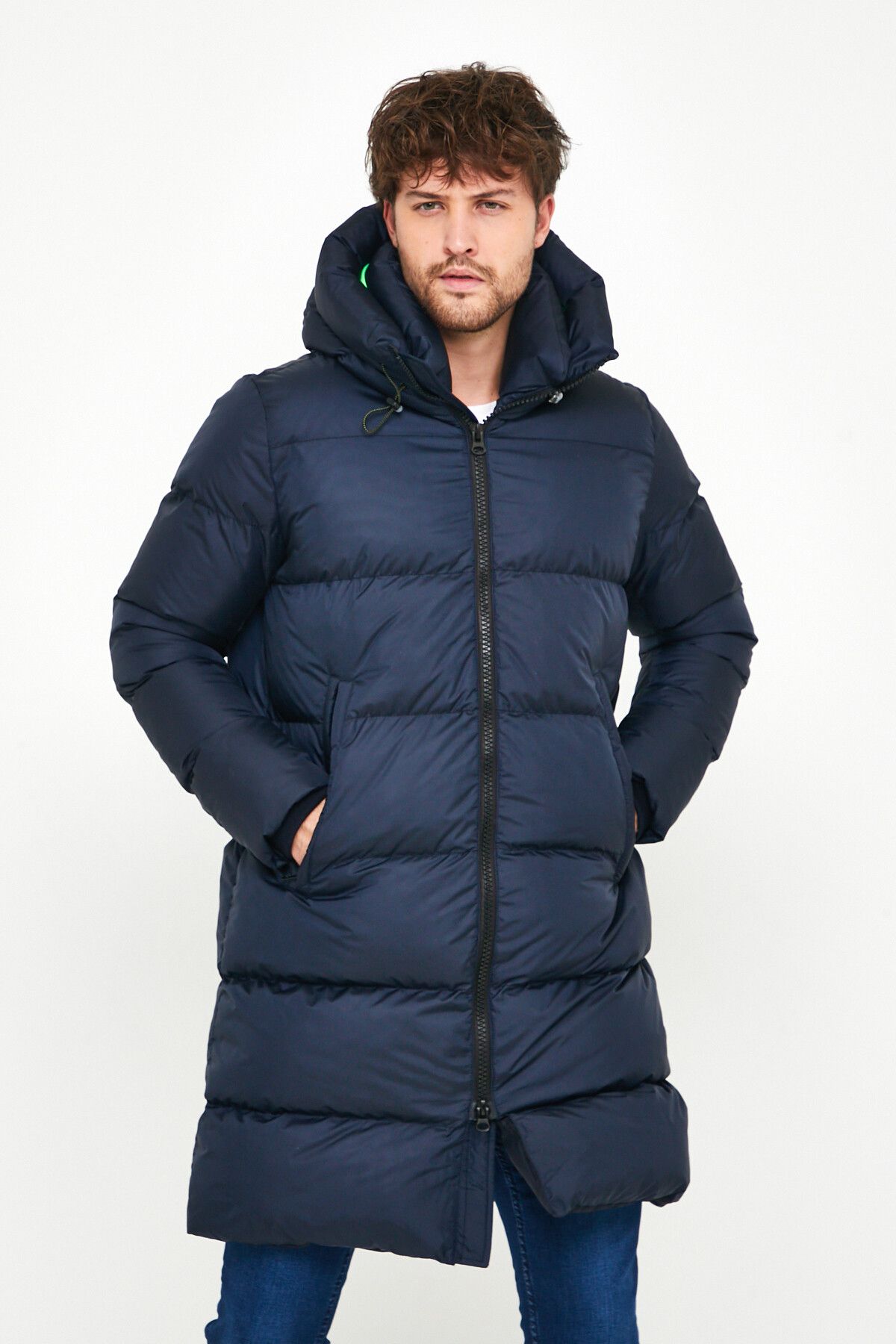 Weyeze-Ac-K50263Lns Model Long Puffer Coat 1