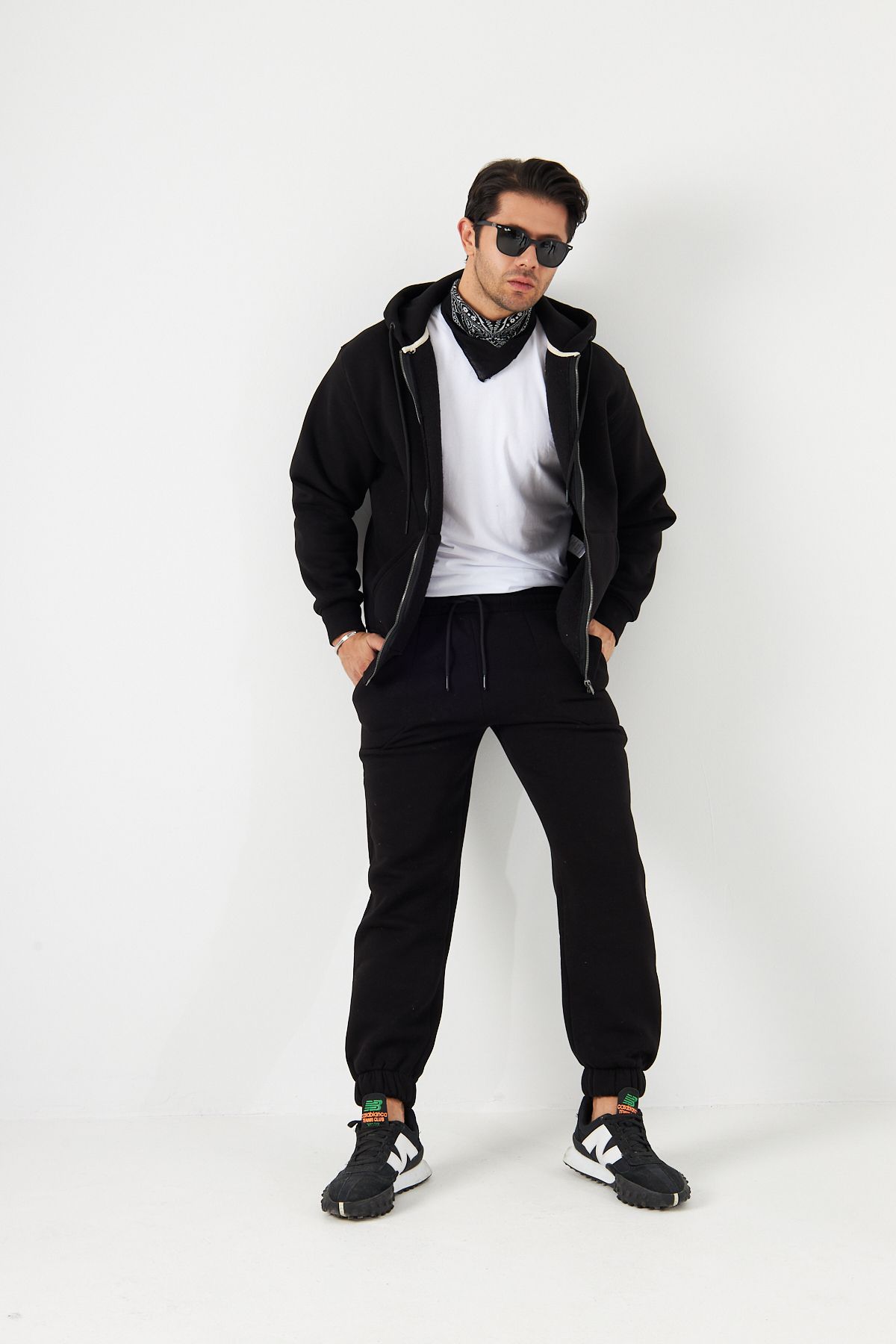 complete the look image