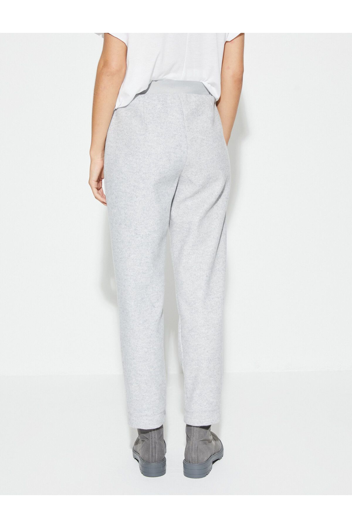 Koton-Crop Leg Basic Trousers with Elastic Waist and Pockets 5