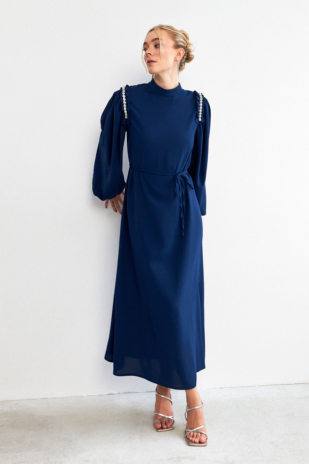 VAVİNOR-Indigo Nova Dress - Shoulder Detail 4