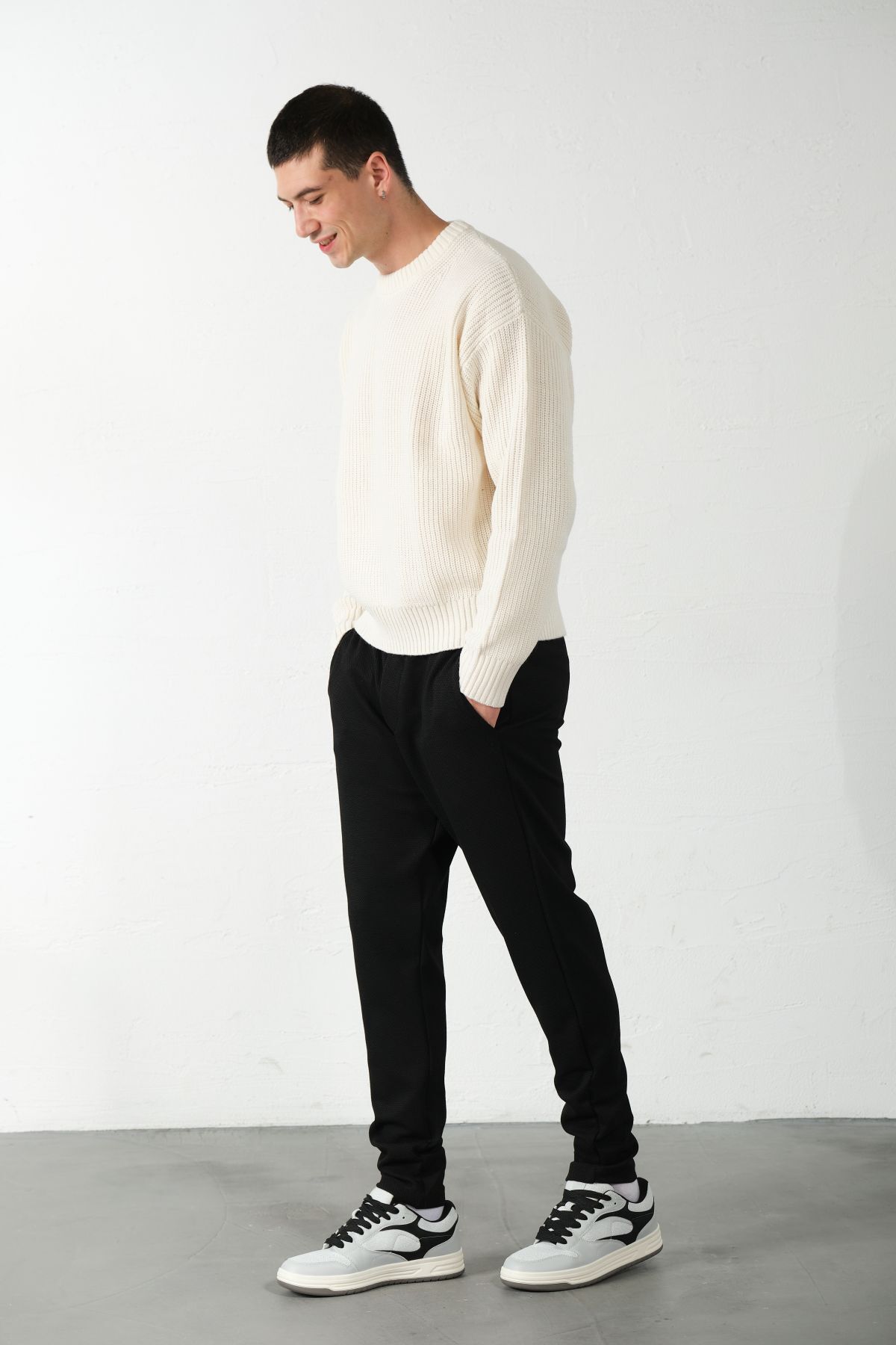 Domoda-Black Relaxed Fit, Lace-Up, Stretchy, Elastic, Filet Pocket, Honeycomb, Pike Men's Knitted Pants @Barletta 4