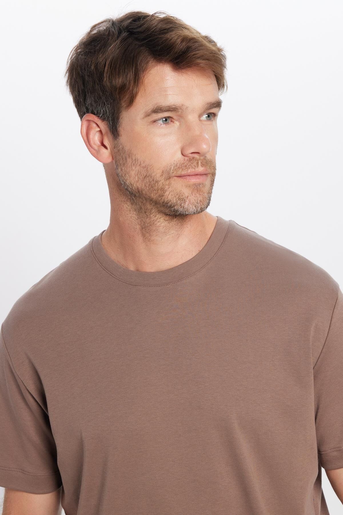 Tudors-Unisex Relaxed Fit Crew Neck Brown T-Shirt - 100% Cotton 1