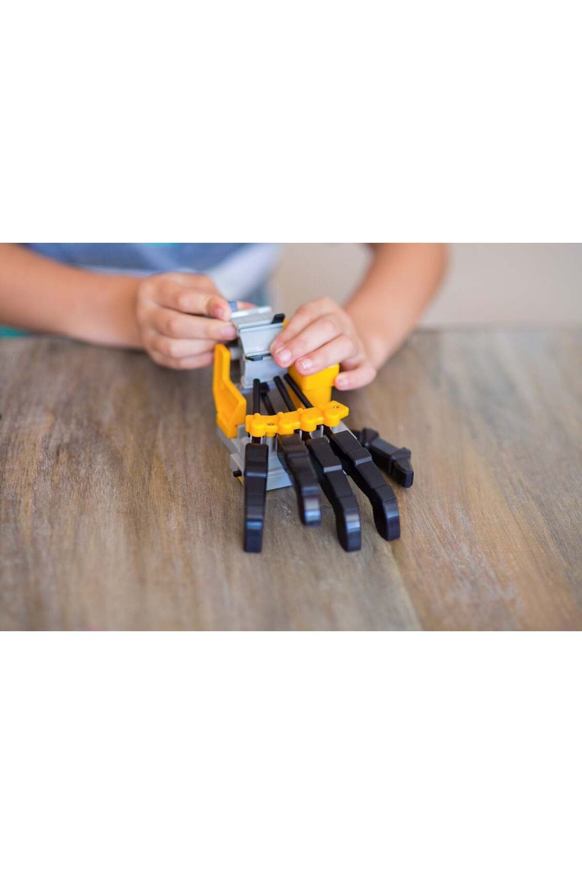 4M-Kit construcție robot - Motorised Robot Hand, Kidz Robotix 4
