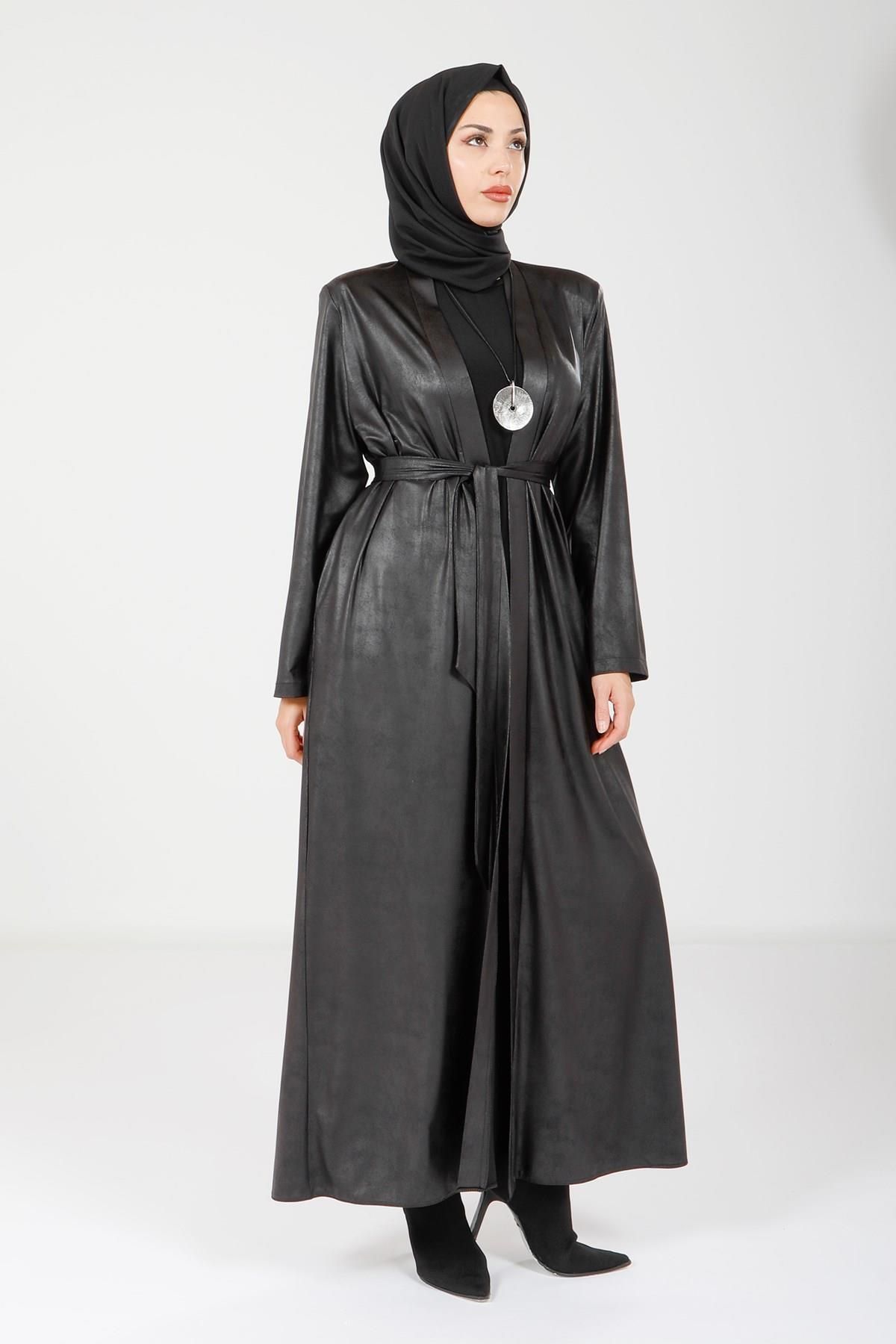 مانتو و عبای پوشیده زنانه چرم نگاه سیاه ABAYA 9074 Beyza