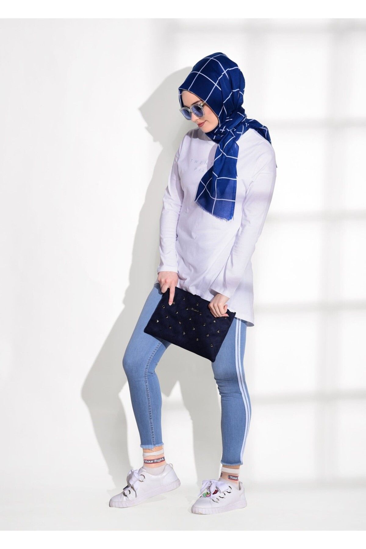 complete the look image