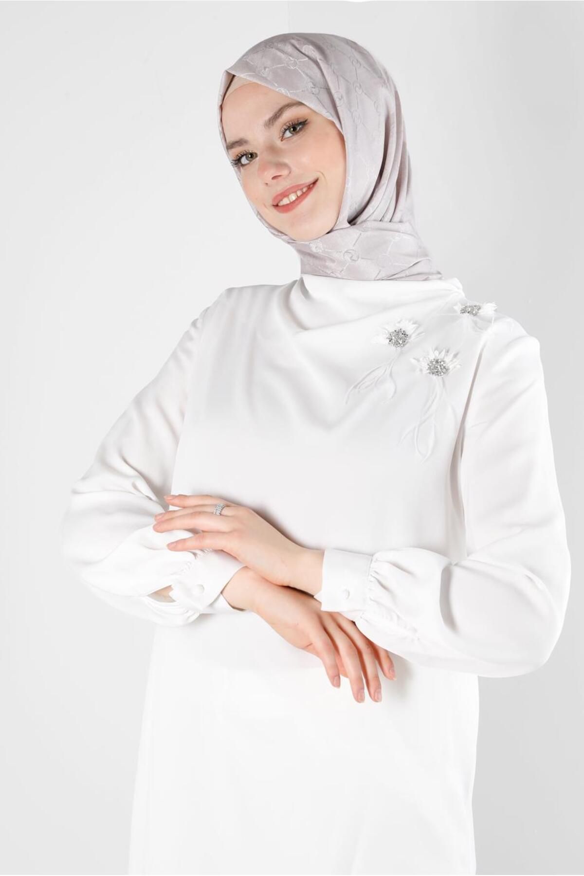 تونیک ساتن با اکسسوری گل 43515 Alvina