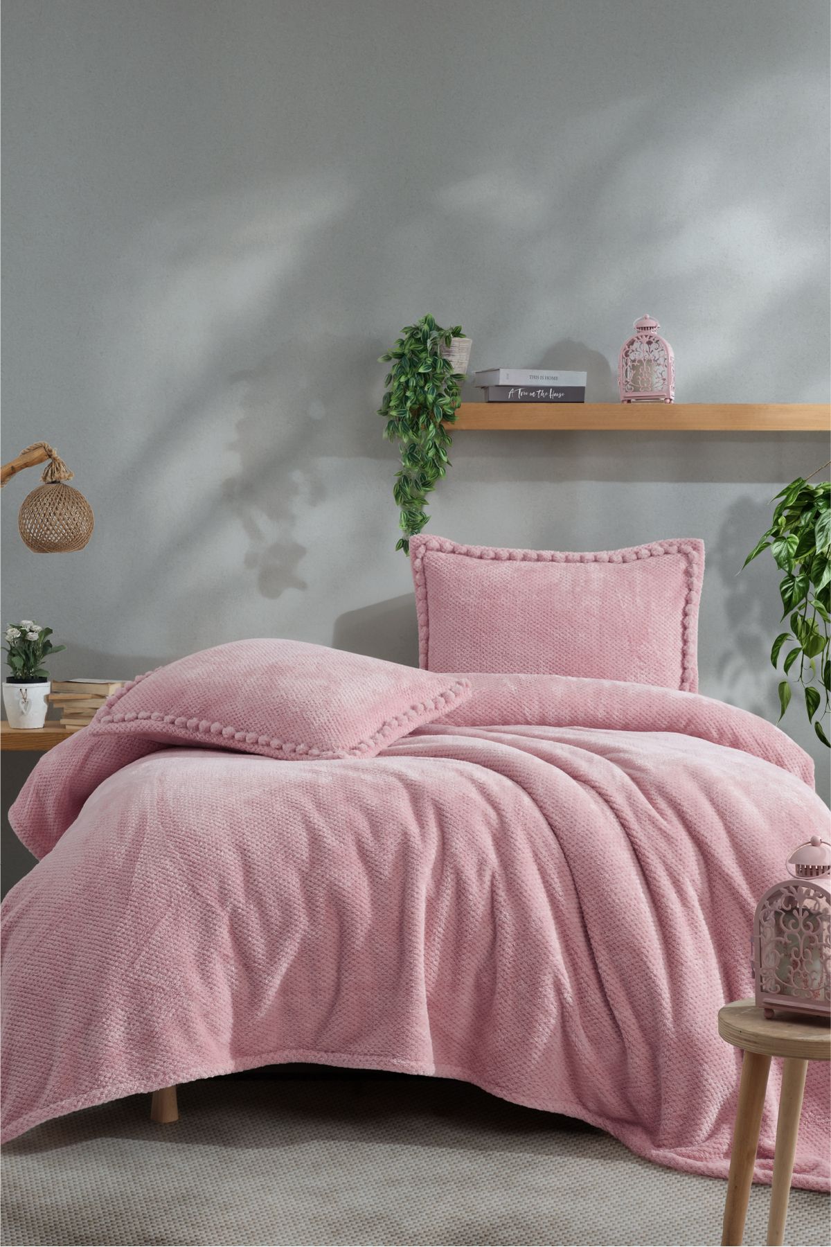 Clasy-Welsoft Single Pompom Detailed Bedspread Set 2
