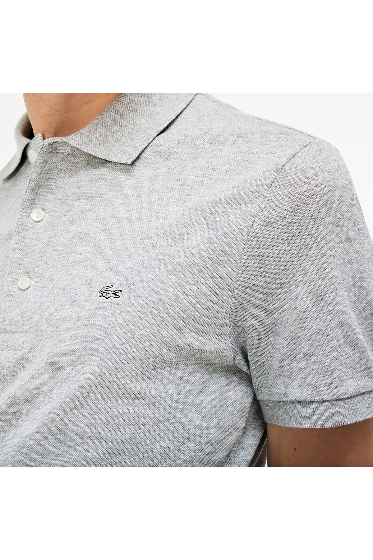 تی شرت یقه پولو خاکستری مردانه چوگان باریک مناسب Lacoste