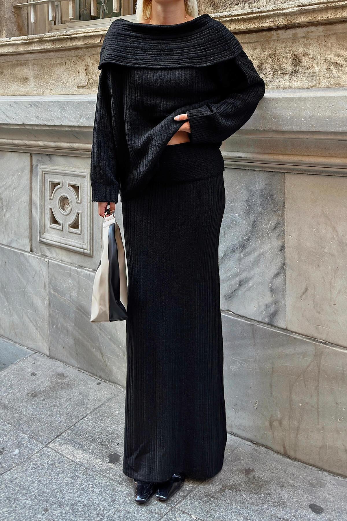Swist-Madonna Collar Black Knitwear Sweater and Skirt Set - Women 4