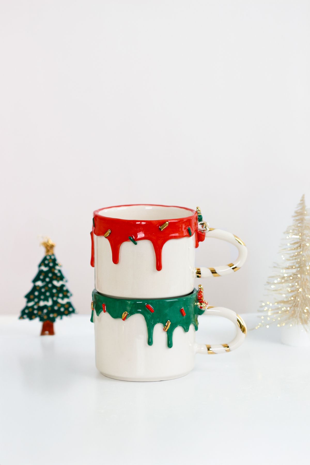 SİNEM YAMAN HOME-Merry Green and Red Handmade Ceramic 2-Piece Mug Set 1