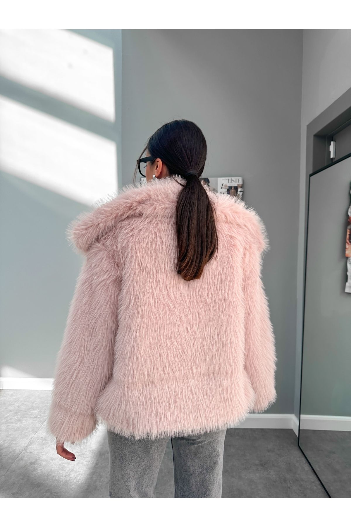 ESRAHELVACI-Powder Pink Double Breasted Premium Fur Coat 5