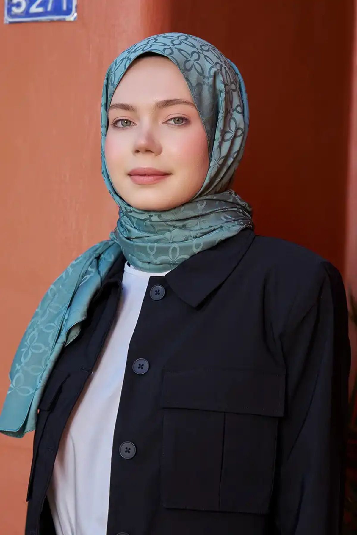 Madame Polo-Mint Clover Patterned Timeless Collection 3