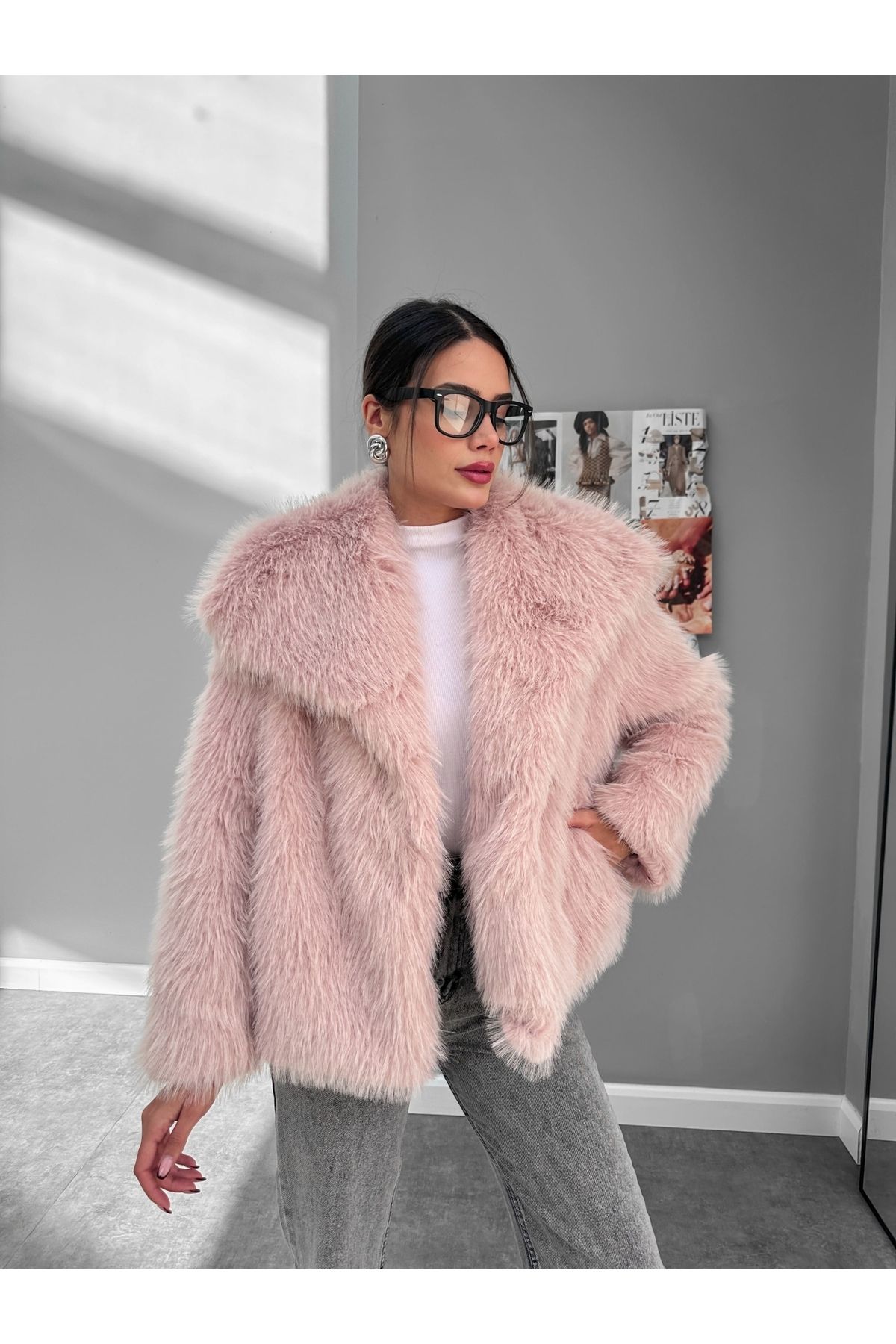 ESRAHELVACI-Powder Pink Double Breasted Premium Fur Coat 4