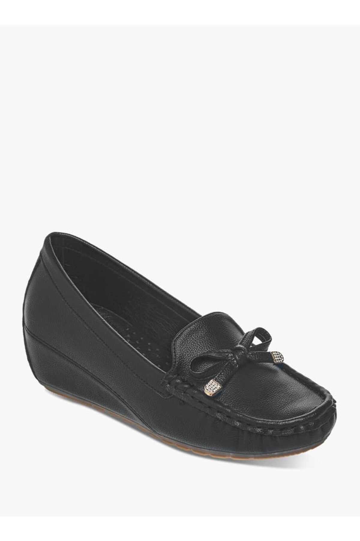 Le Confort-Slip-On Loafers with Wedge Heels and Bow Accent 2