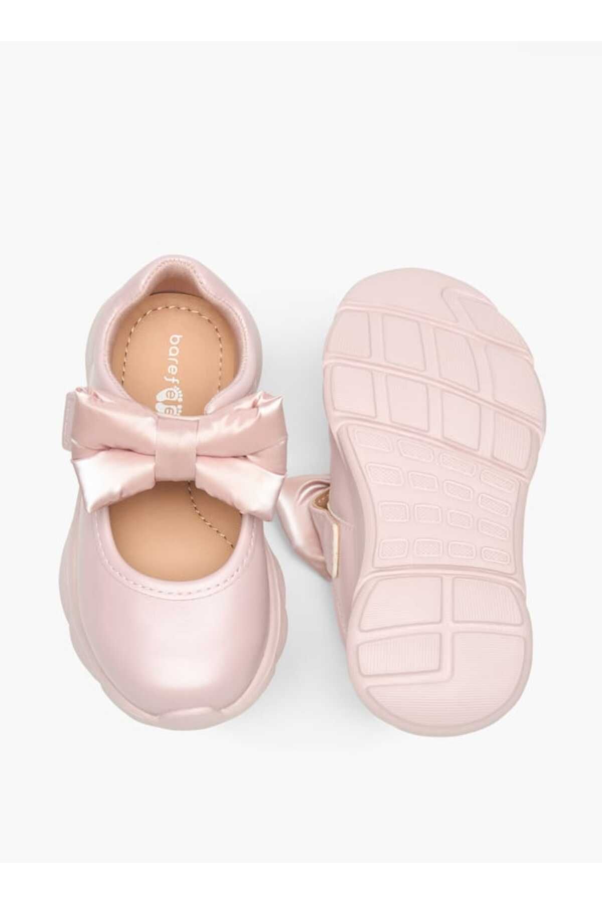 Barefeet-Bow Accent Shoes with Hook and Loop Closure 4
