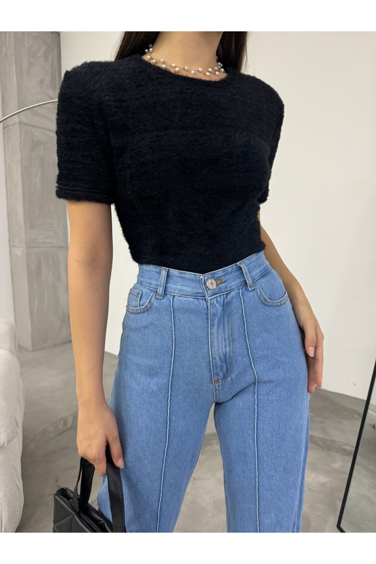 BİKELİFE-Weiche Plüsch-Crop-Bluse für Damen mit Rundhalsausschnitt 1