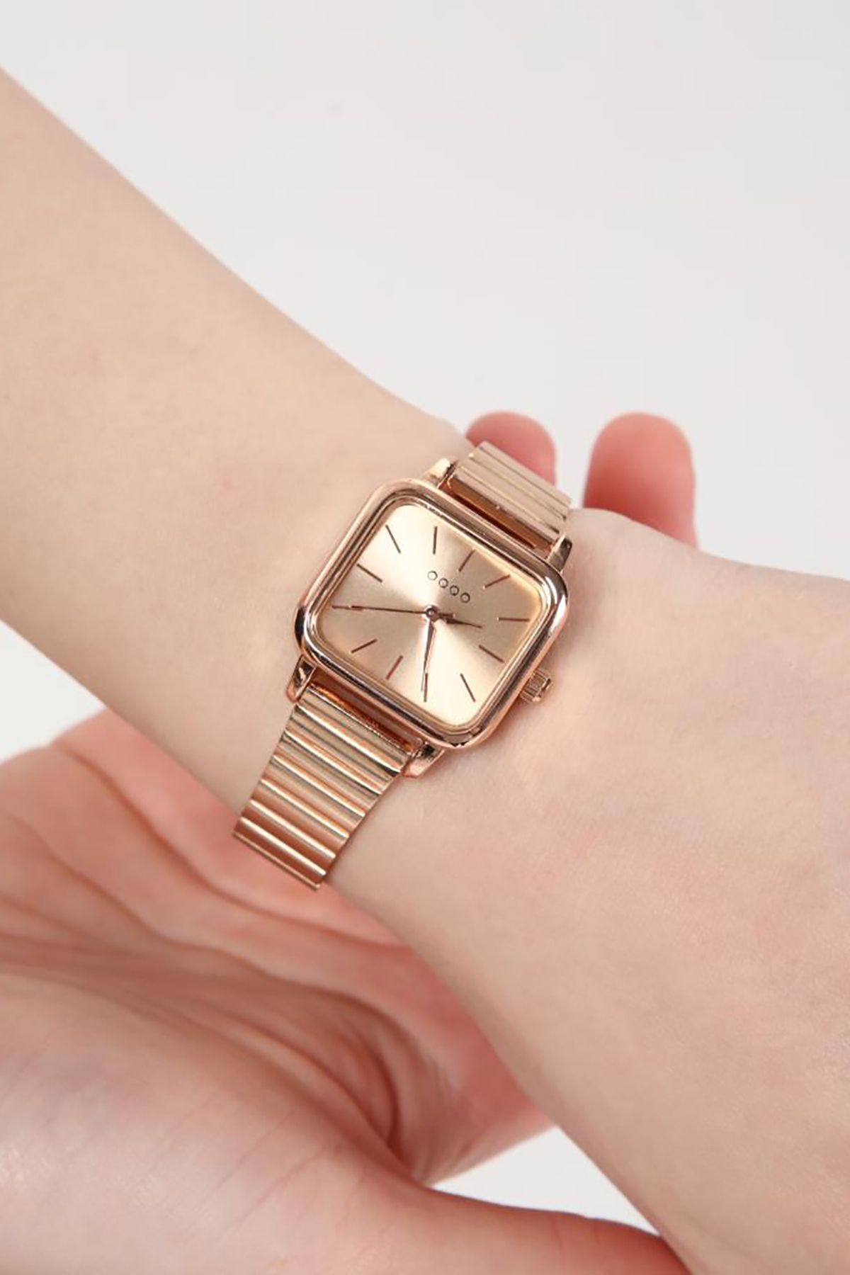 OQQO Minimal Kare Rose Gold Kadın Kol Saati