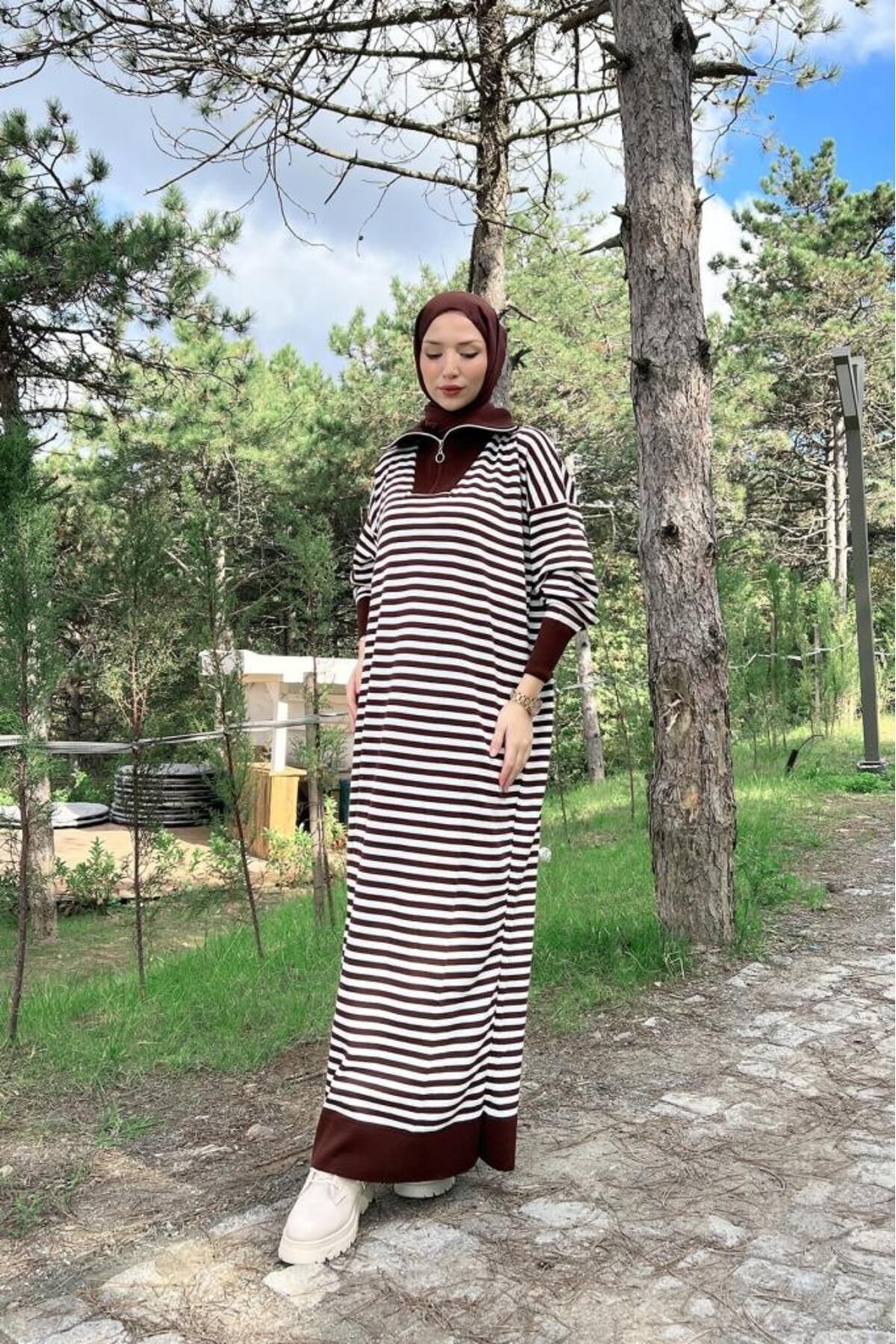 Lamia Giyim-Horizontal Striped Zippered Hijab Knitwear Dress Brown 1