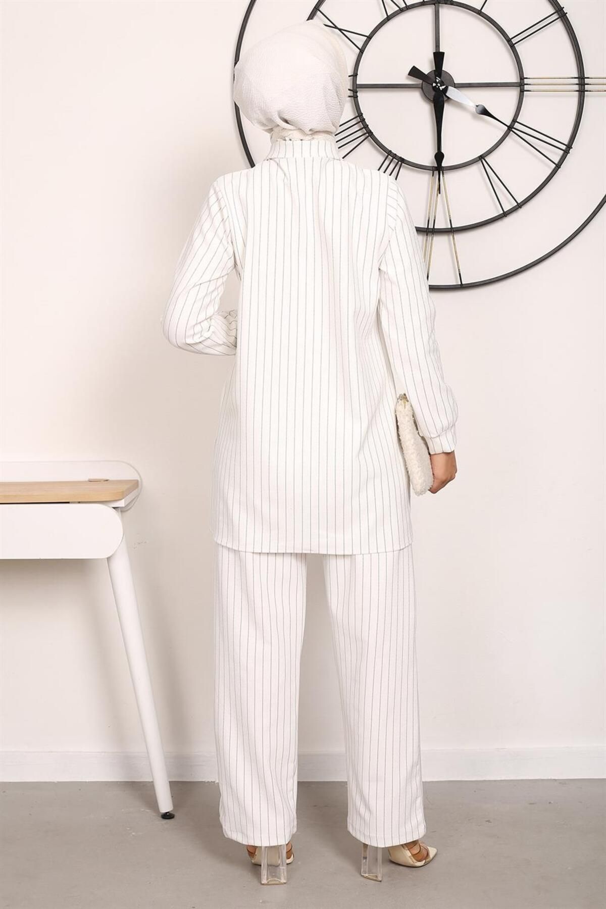 İmajButik-Striped Crepe Set with Ecru Necklace 4