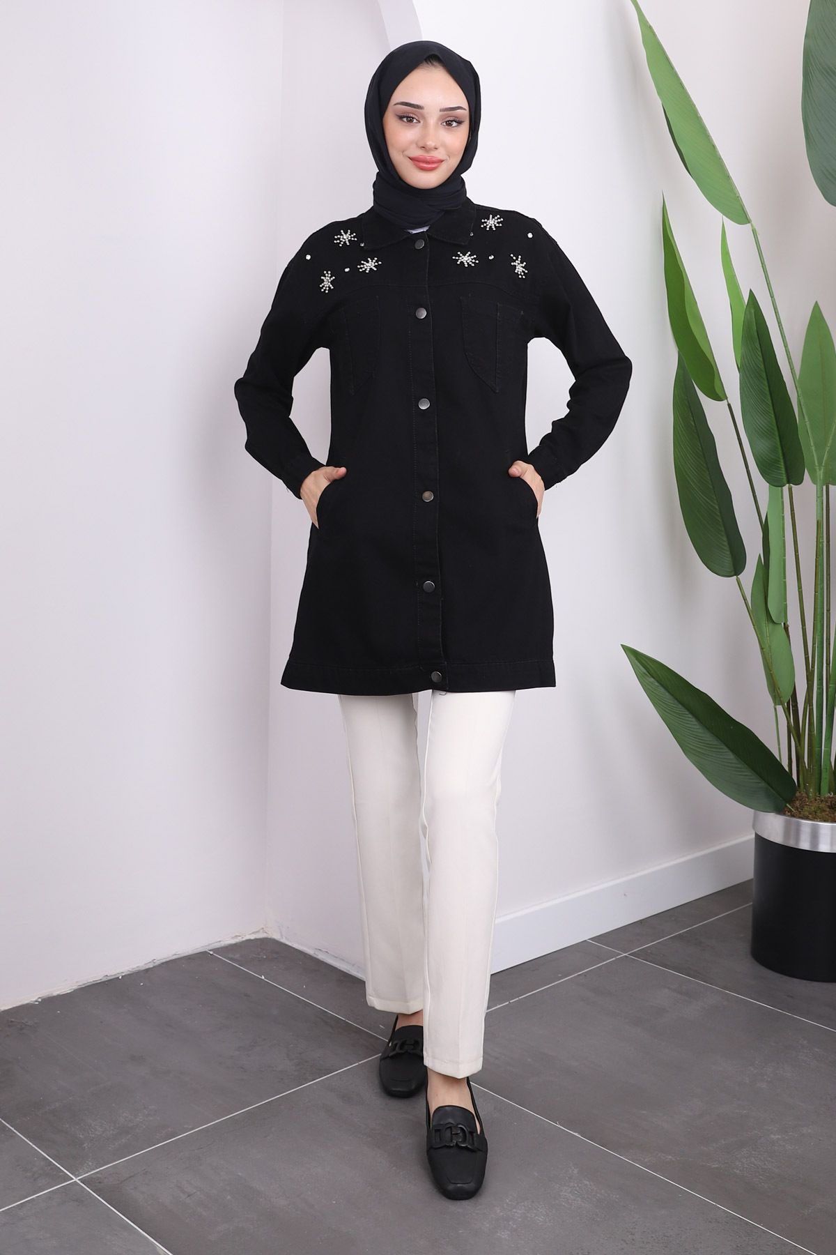 İmajButik-Black Denim Jacket with Stone DeTail - Pockets 1