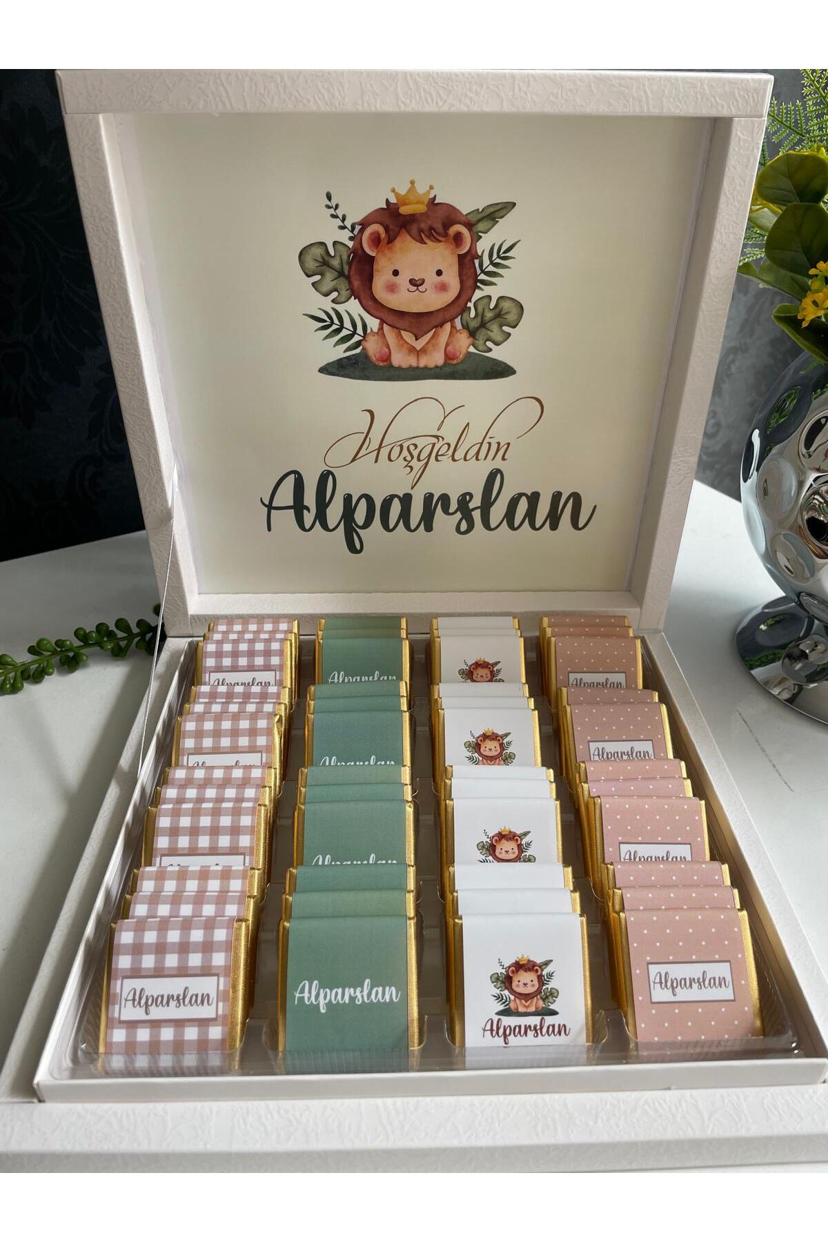 Minemiss Tasarım Lüks Kutulu Isme Özel Tasarımlı Kız-erkek Bebek Çikolatası 50 Adet Dogum-yaş Günü-hediyelik Çikolata fotoğrafı 2 (önizleme)