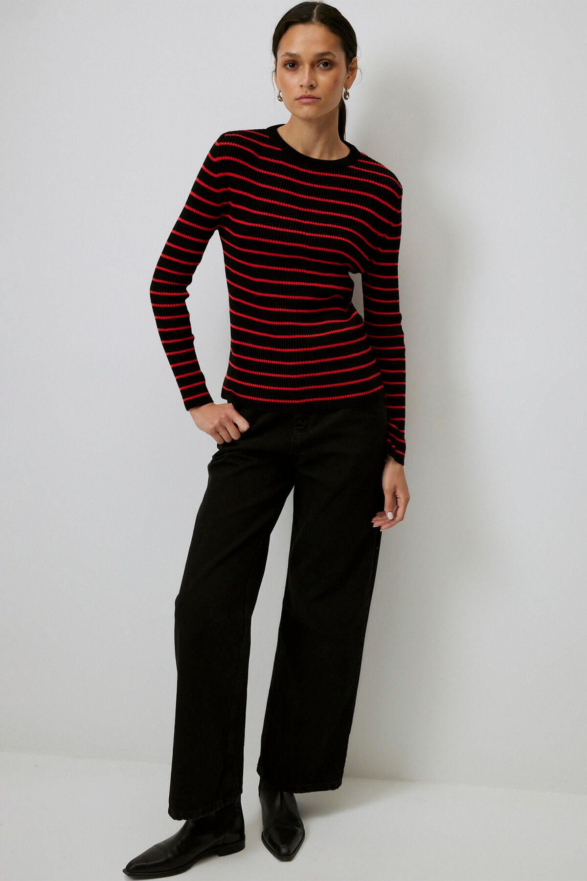 Touché Privé-STRIPED TROPHY KNIT SWEATER 2