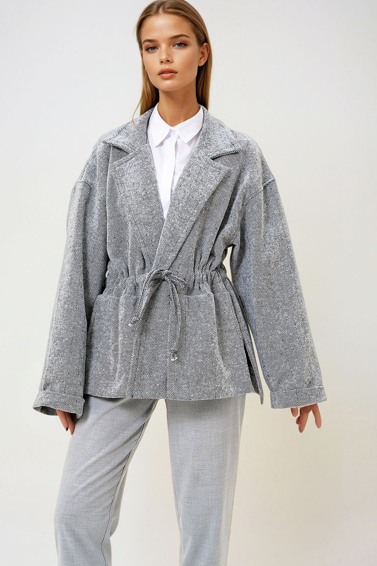 VAGGON-Gray Stamp Coat - Jacket Collar, Drawstring Waist, Laced, Unlined, Prm1326 2