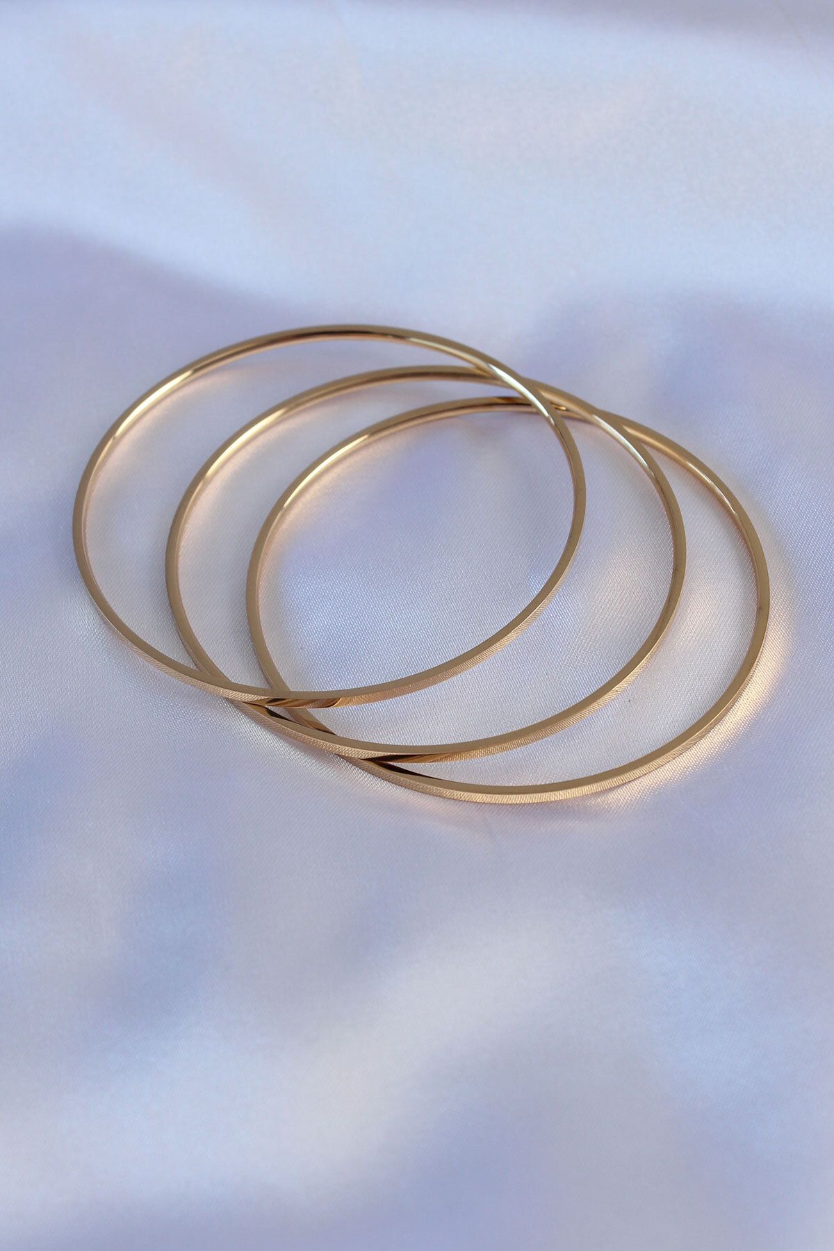 BirdoluSepet 316L Çelik Gold Renk Ajda Model Kadın 65 mm Bilezik
