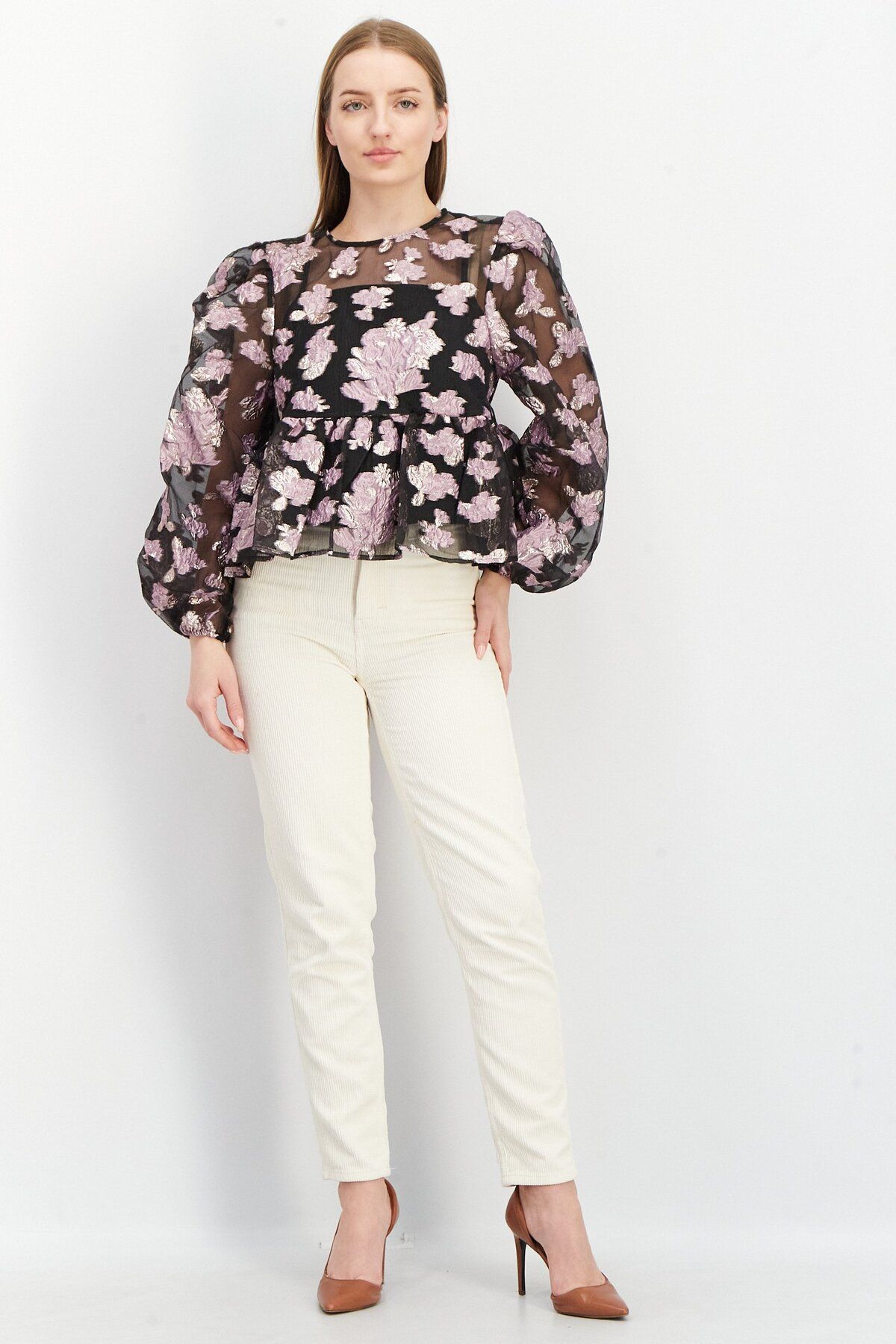 complete the look image