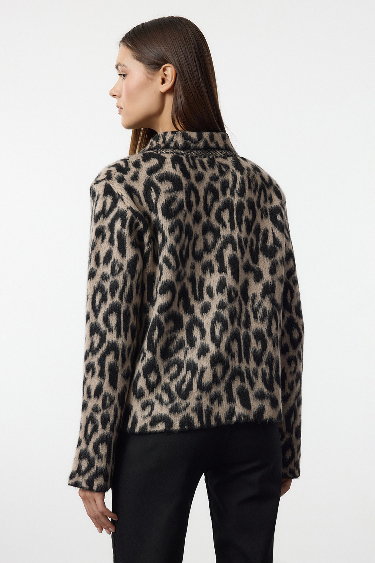 Trendyolmilla  Kahverengi Leopar Desenli Polo Yaka Triko Hırka TWOAW25HI00360 - Görsel 5