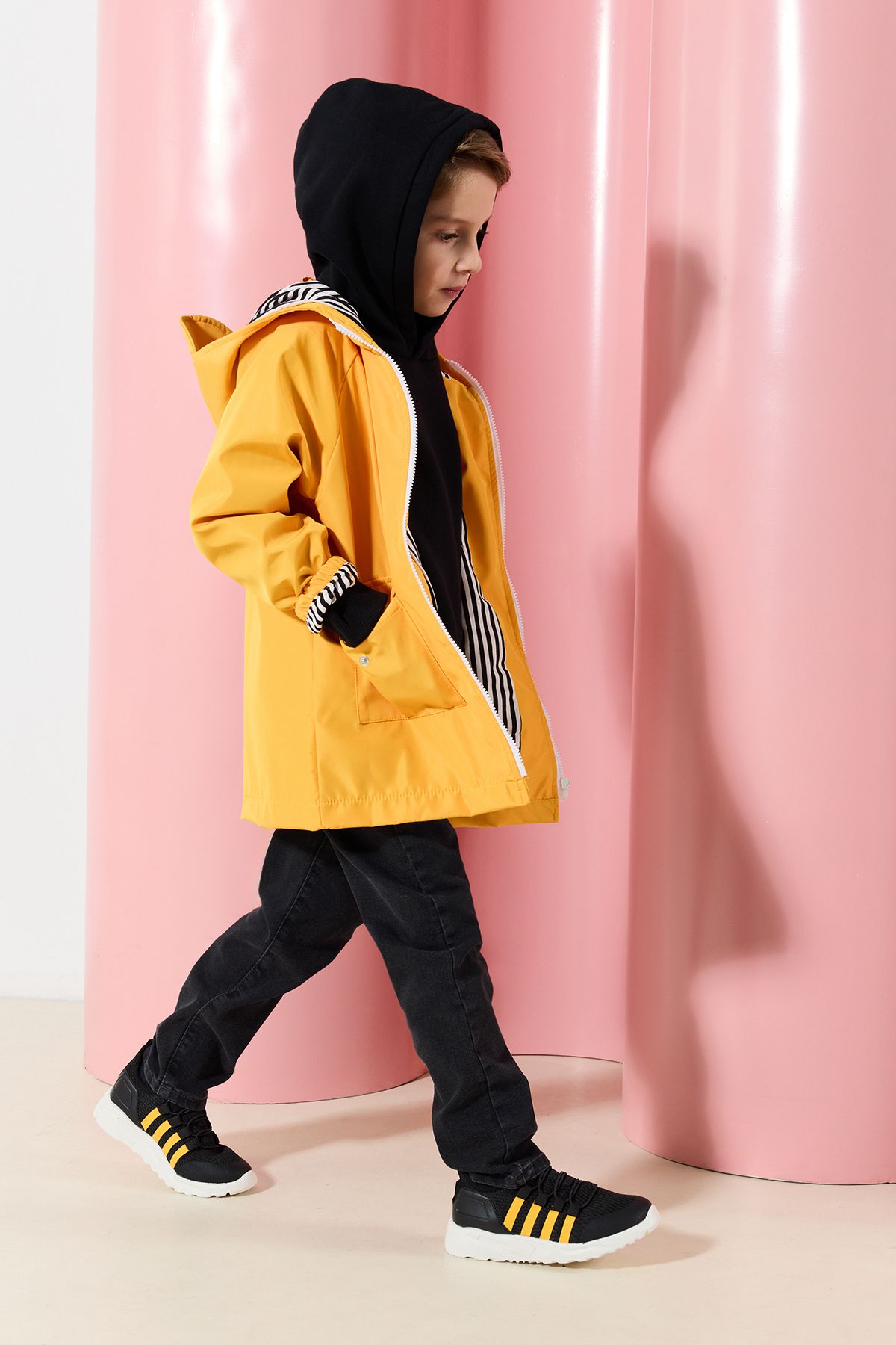 TRENDYOLKIDS-Unisex Yellow Water Repellent Hooded Raincoat - Tkdaw25ce00002 4