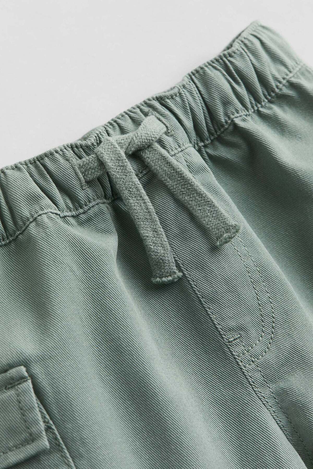 H&M-Cotton cargo shorts 2