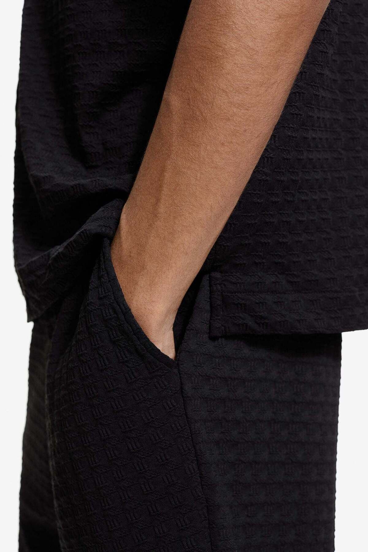 H&M-Regular Fit Textured sweatshorts 3