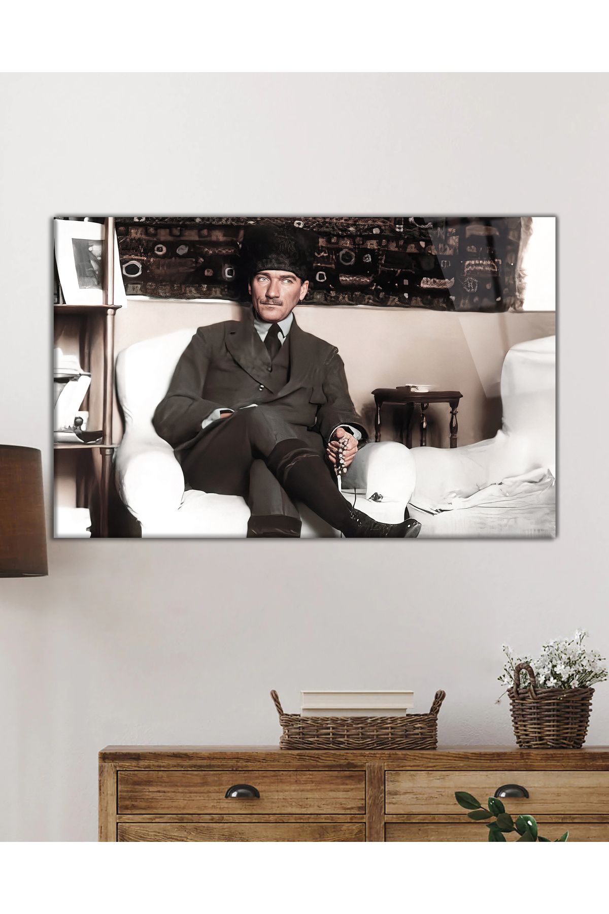 ArtNoia Takım Elbiseli Atatürk Portresi Cam Tablo