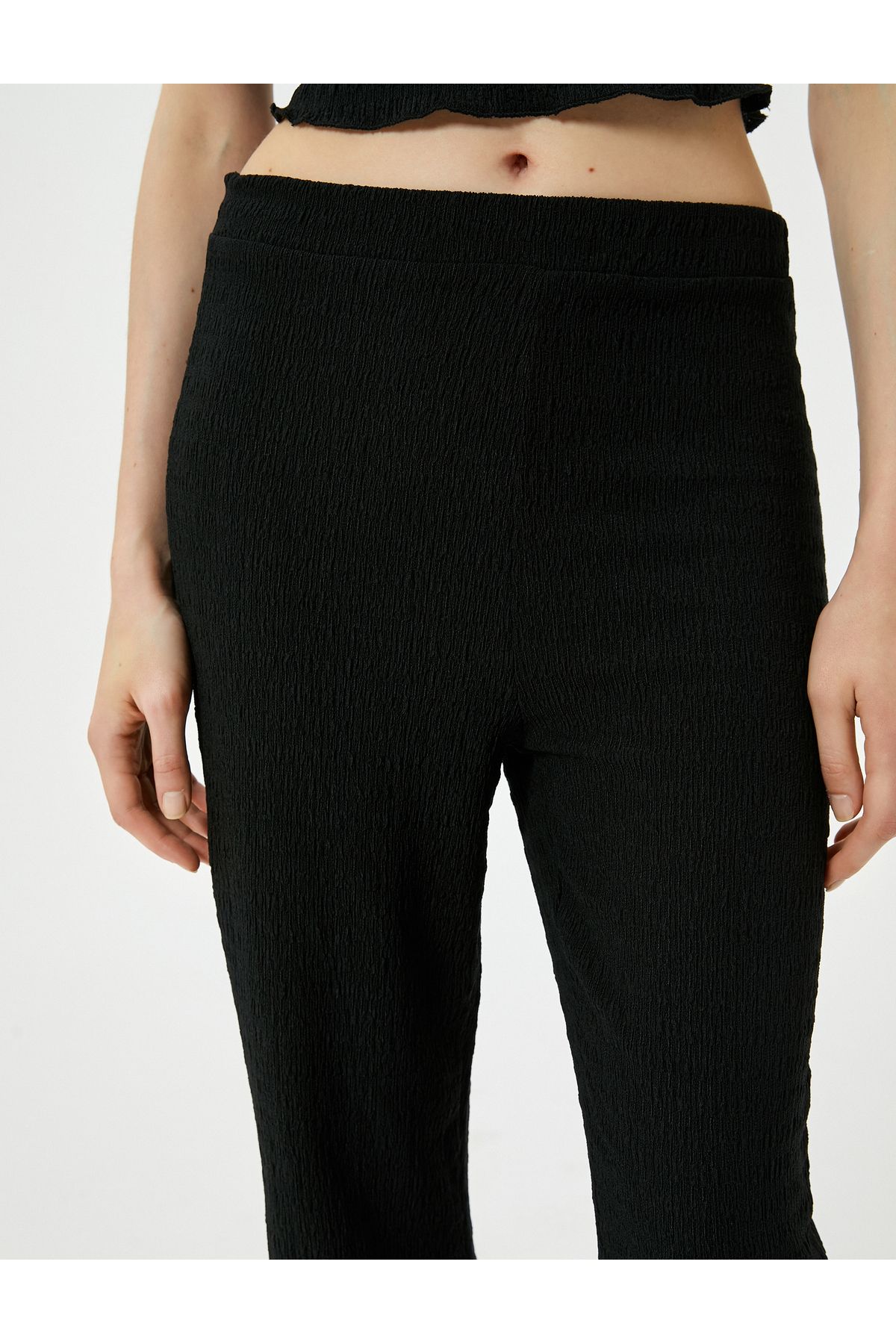 Koton-Pantaloni cu picior spaniol texturați - Talie elastică 5