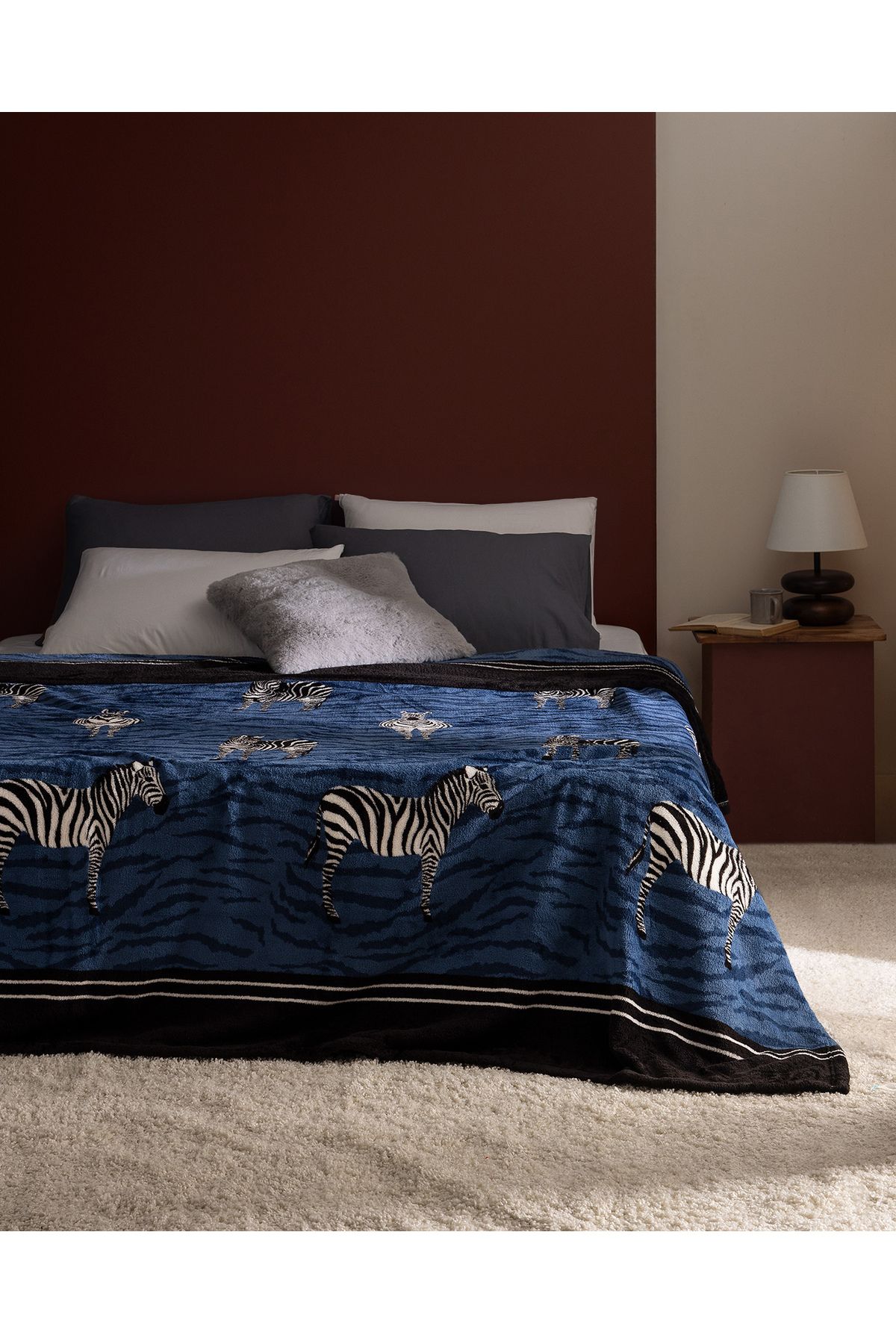 Madame Coco-Zerbesse Double Welsoft Fleece Printed Blanket - Navy Blue 1