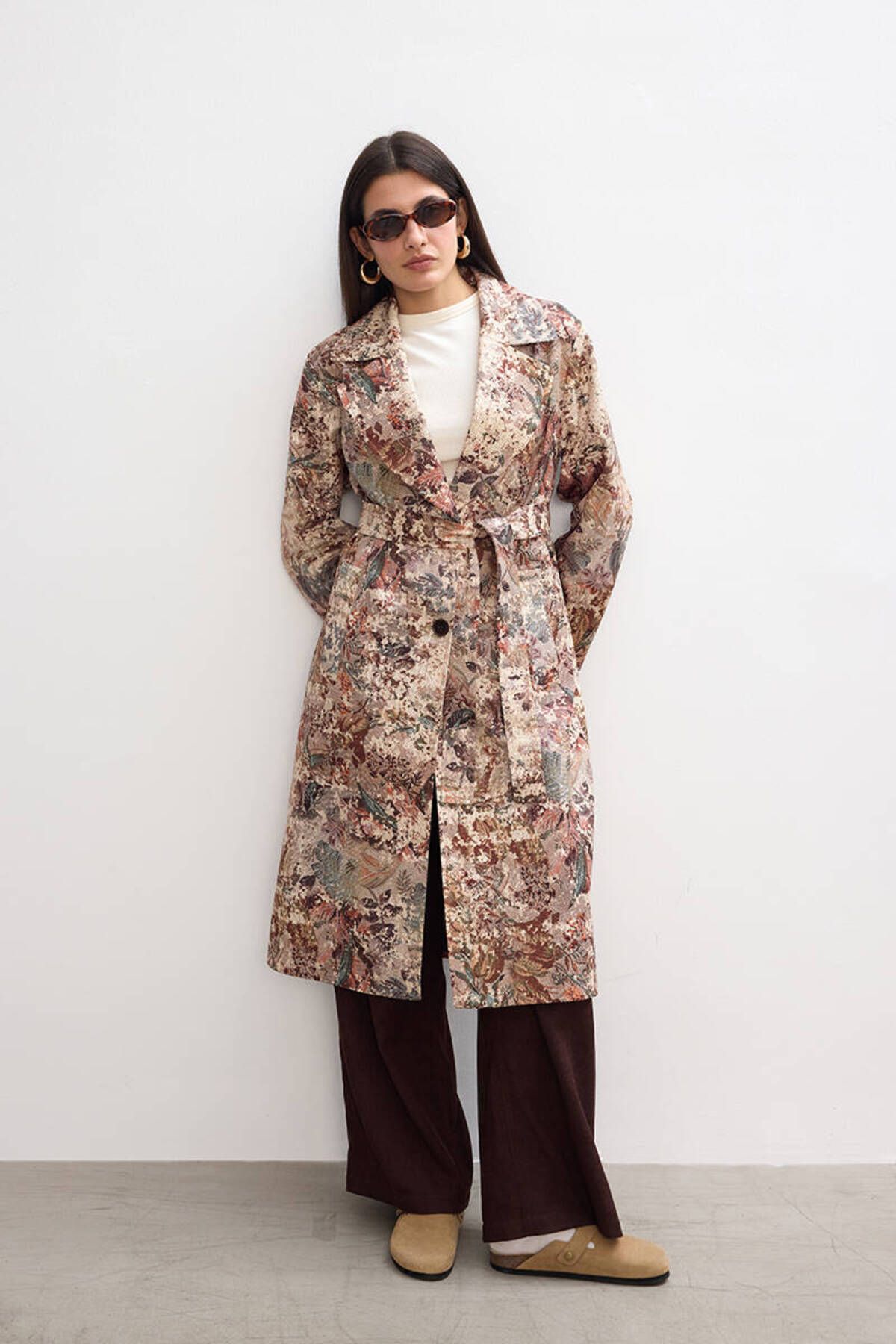 BE BLUE-PATTERNED TRENCH COAT 2