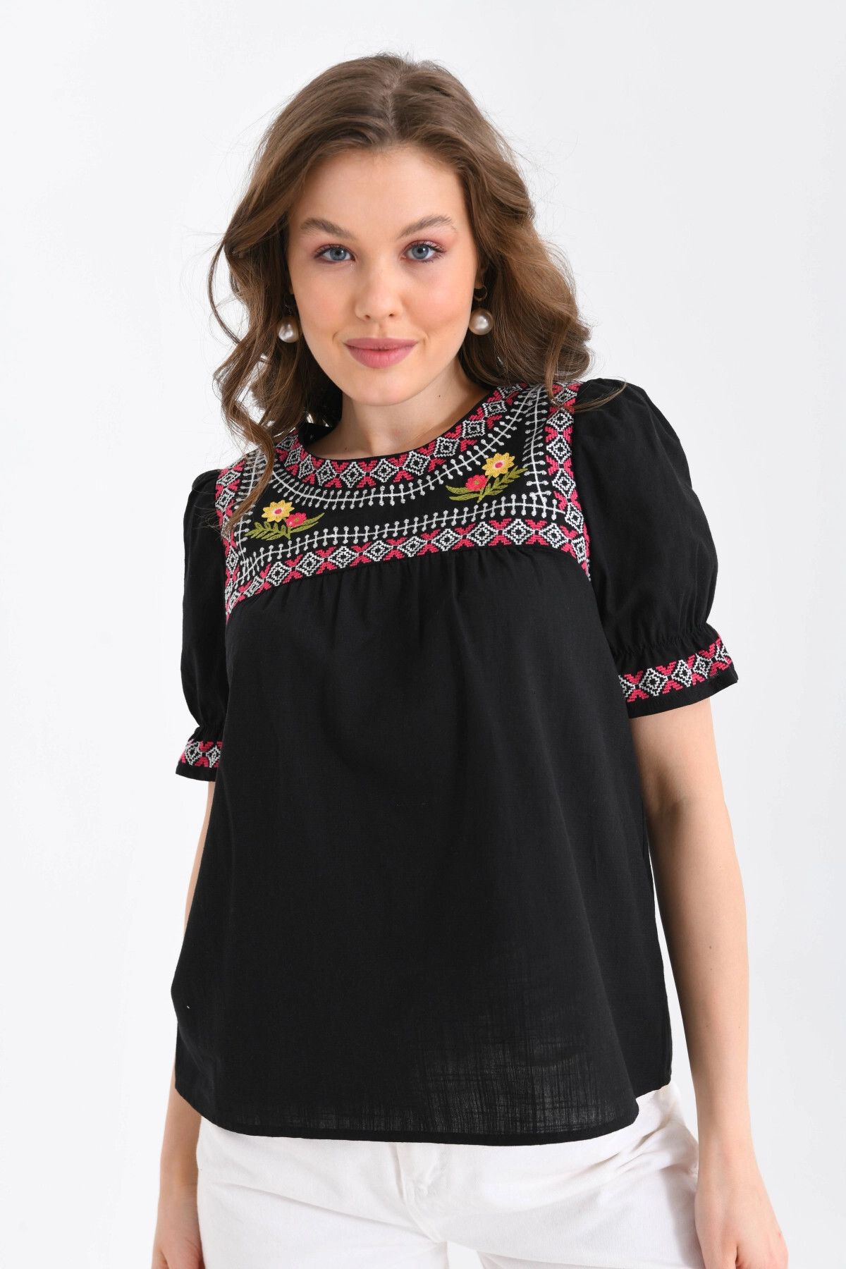 Park Karon-Embroidered Crew Neck Woven Shirt 6