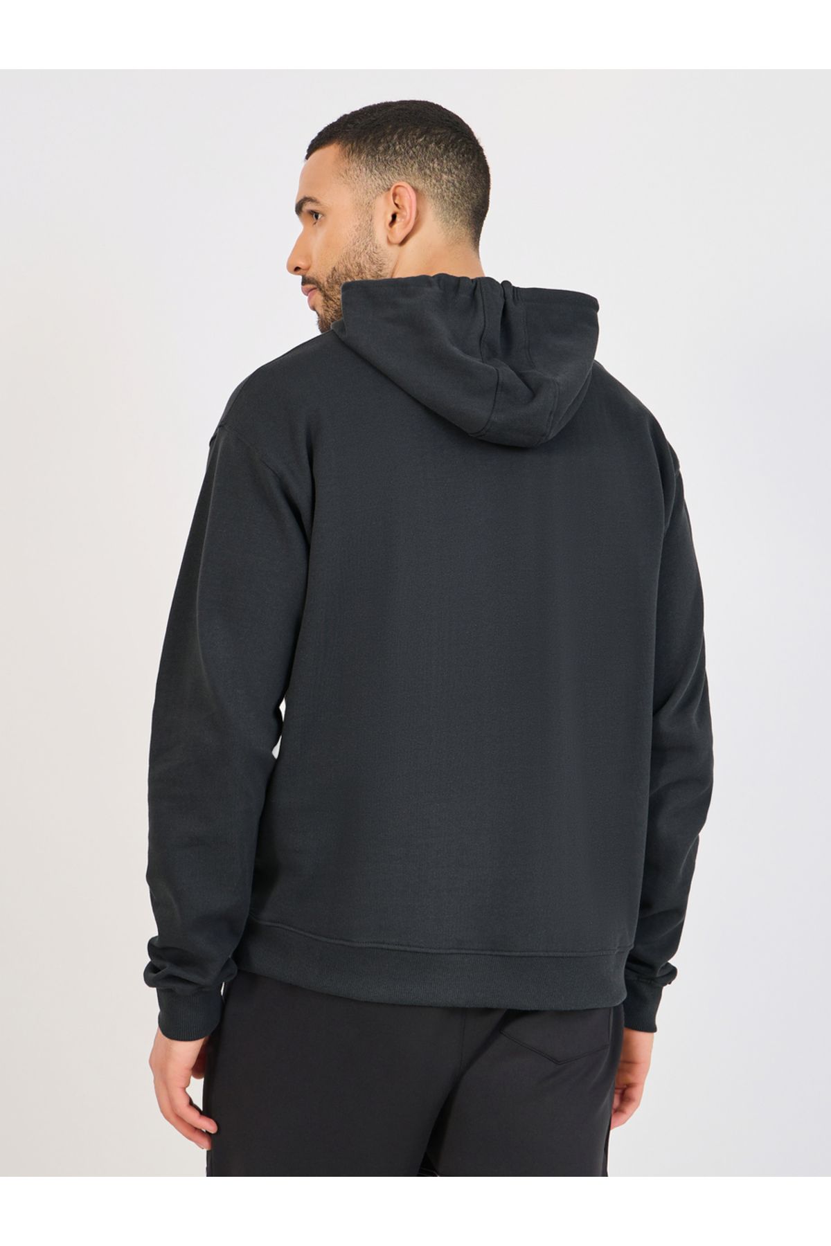 Styli-Minimal Social Media Print Relaxed Fit Hoodie 4