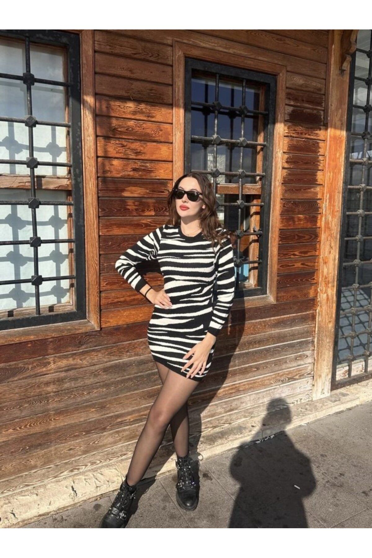 Albayrak Kadın Uzun Kollu Siyah Beyaz Zebra Desen Triko Elbise