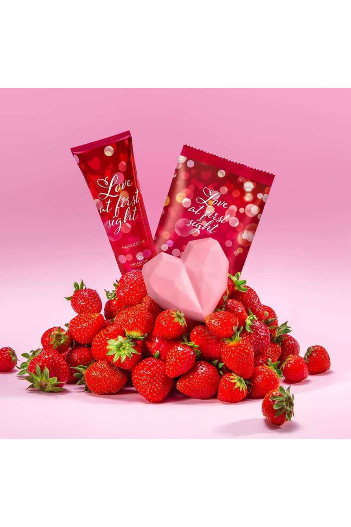 Oriflame-Love at Fresh - Strawberry Scented Romantic Soap, Hand Cream and First Sight with Heart 2