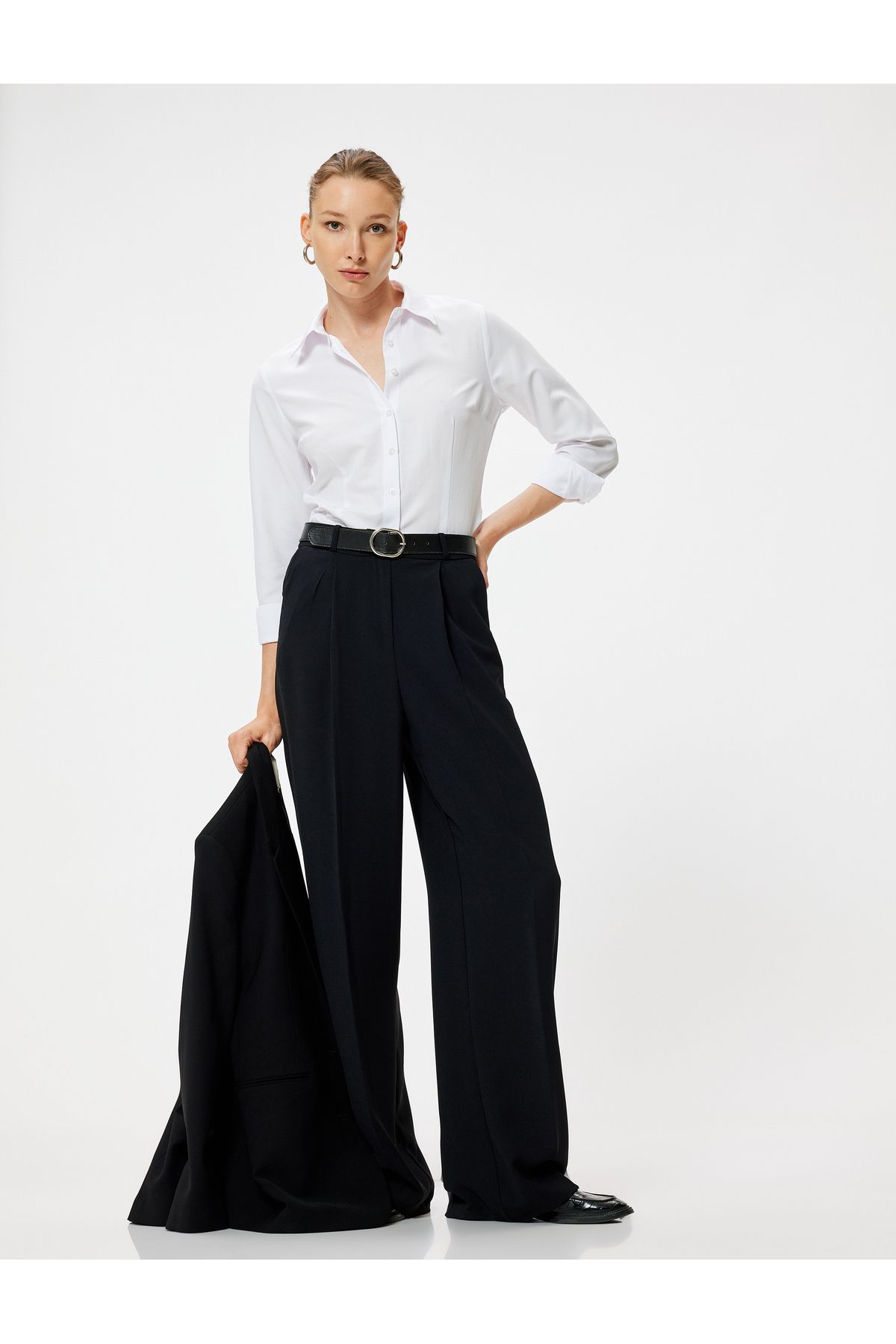 complete the look image