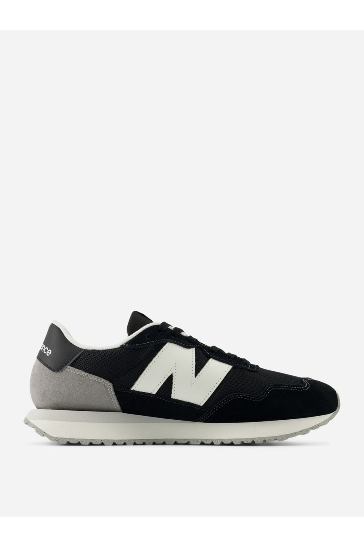 New Balance-Sneakers - Black - Flat 1