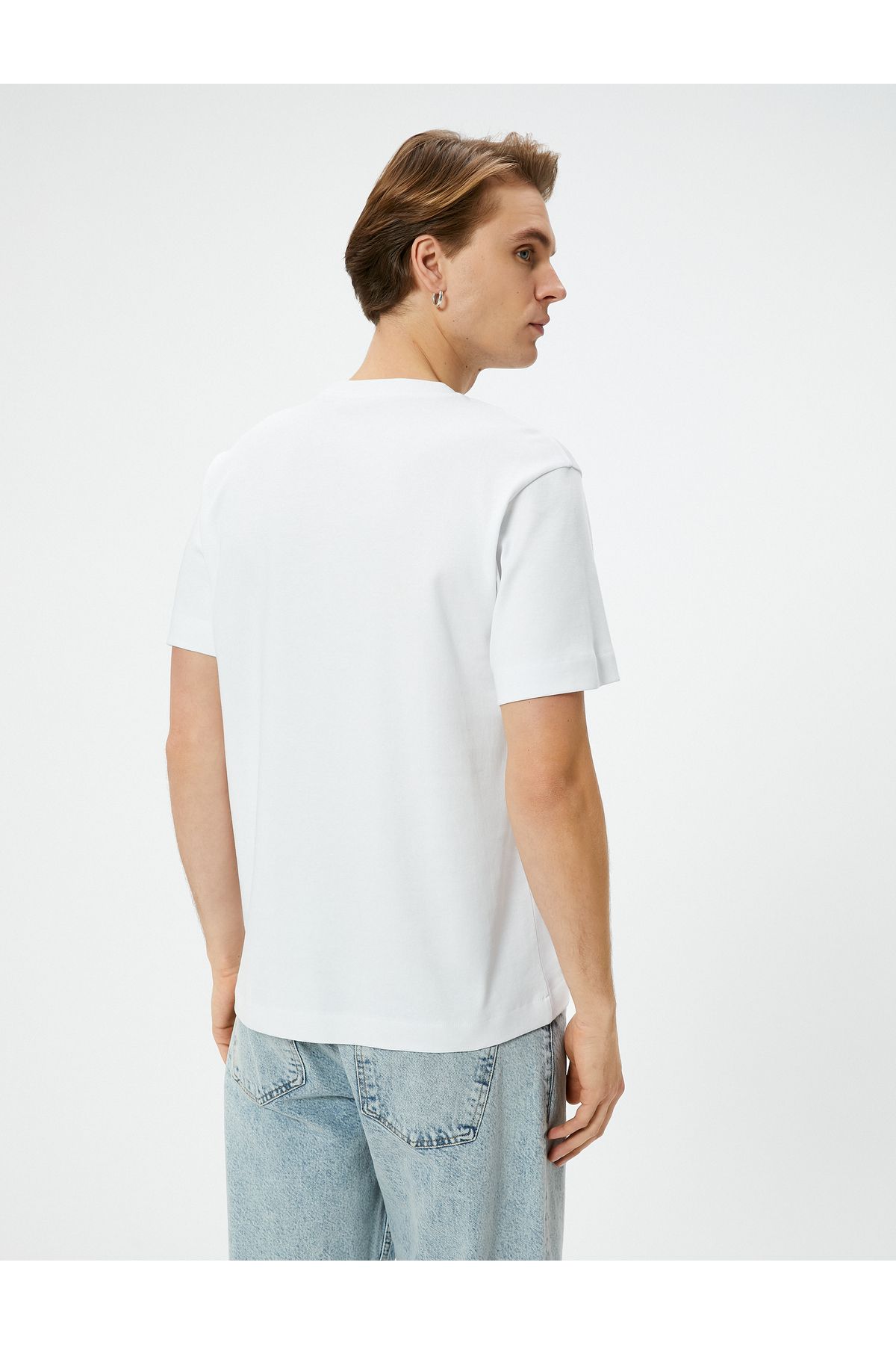 Koton-Crew Neck Short Sleeve Basic T-Shirt - Pocket Detail 4