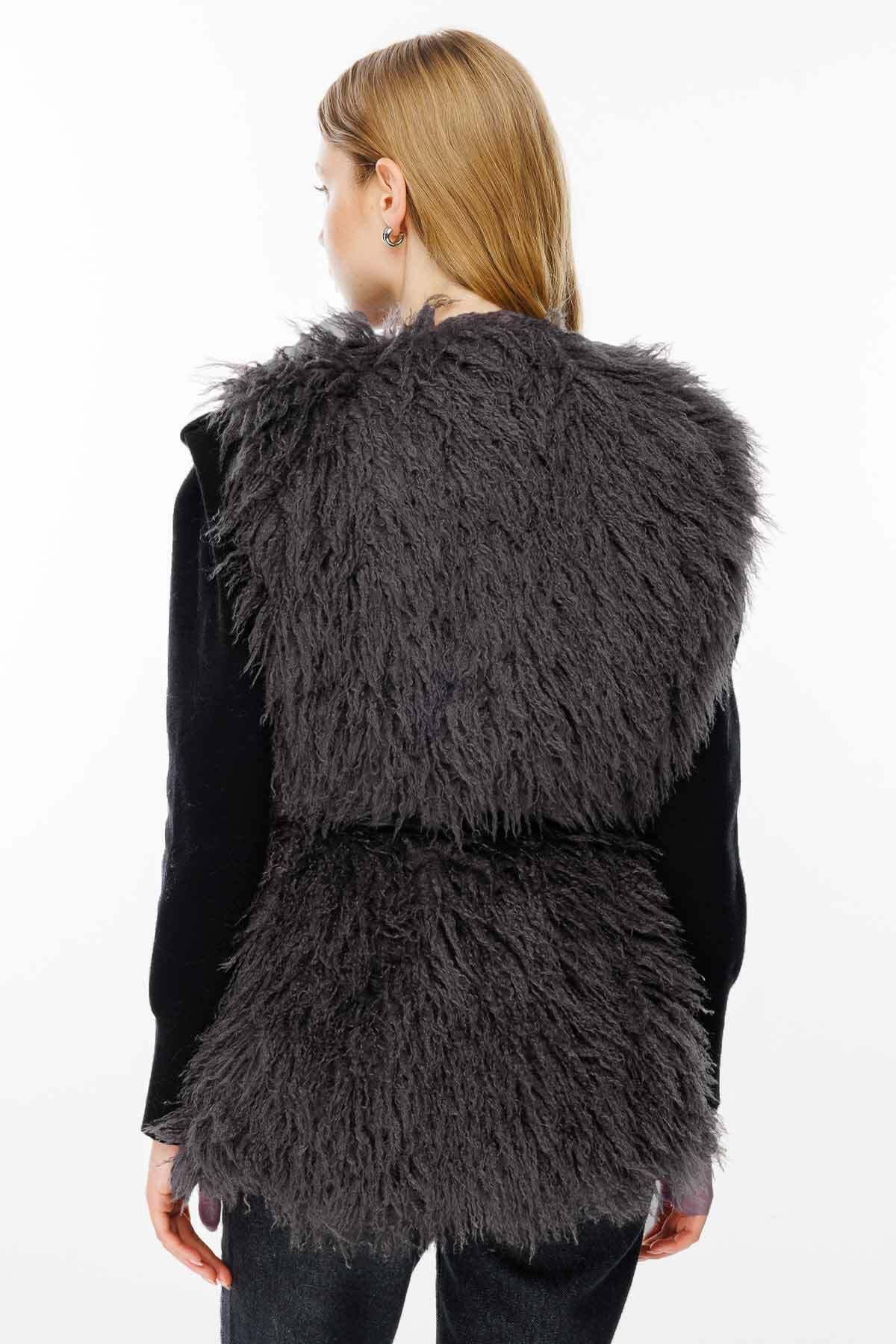 Hooopstore-Selection Fluffy Feather Anthracite Vest 7