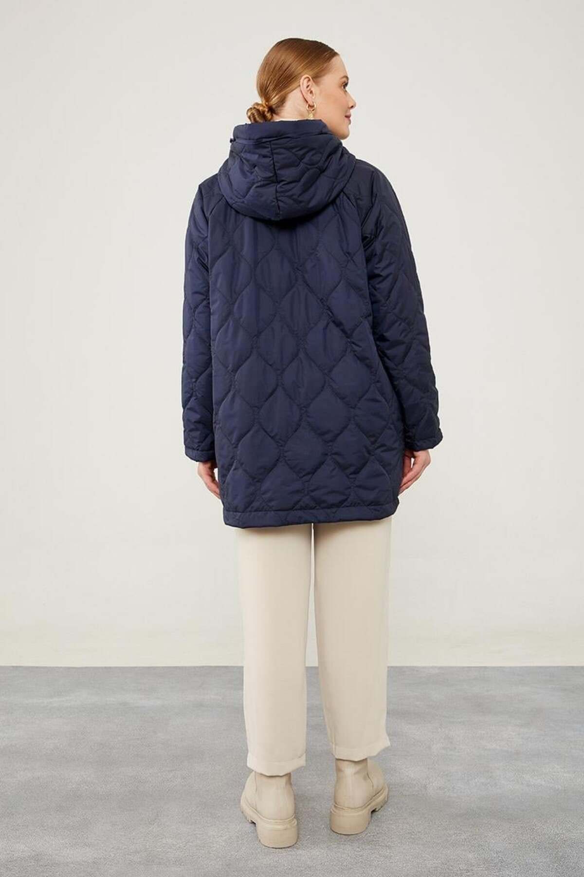 Levidor-Quilted Coat 6